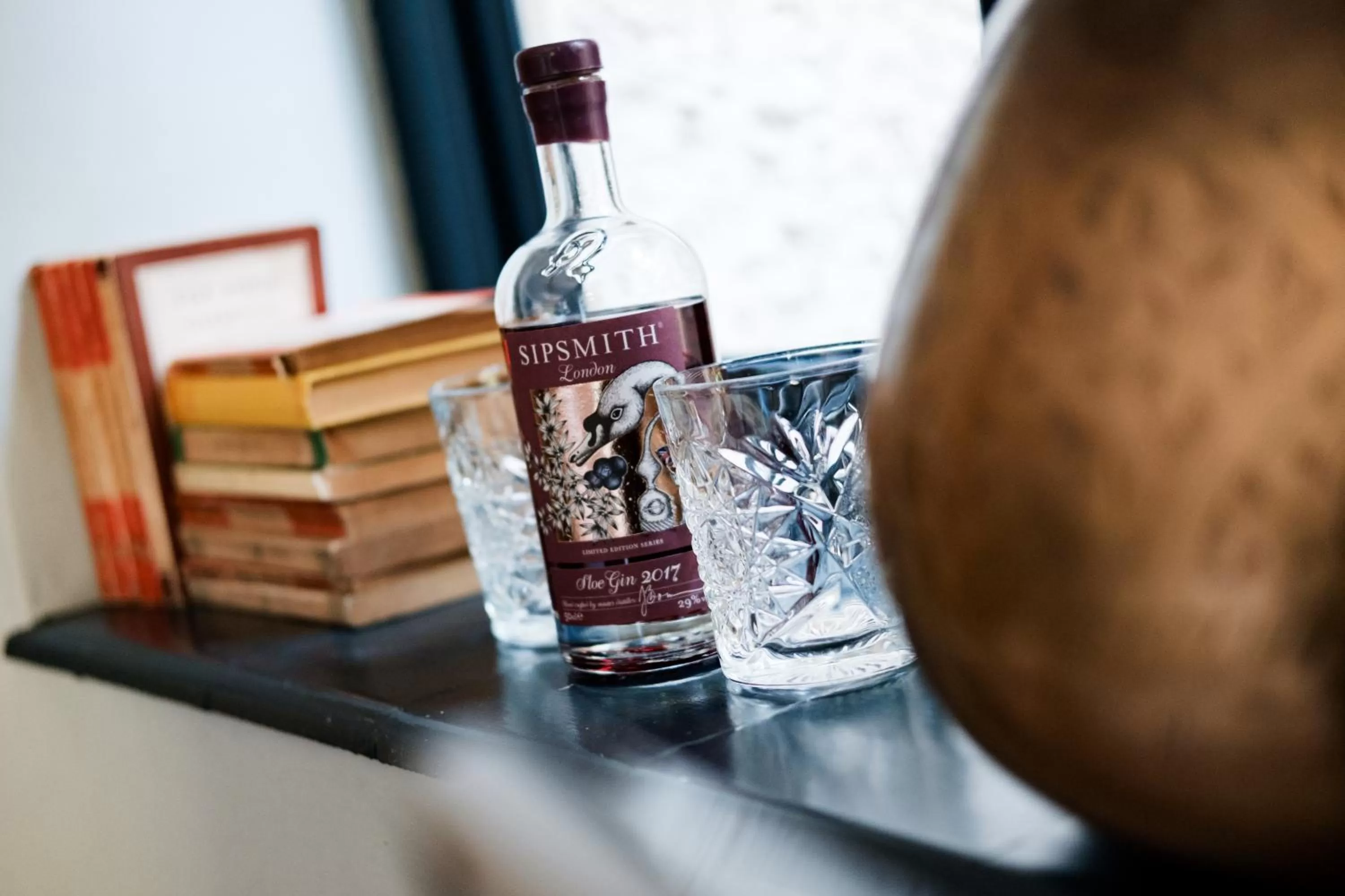 Drinks in Bel And The Dragon-Churt