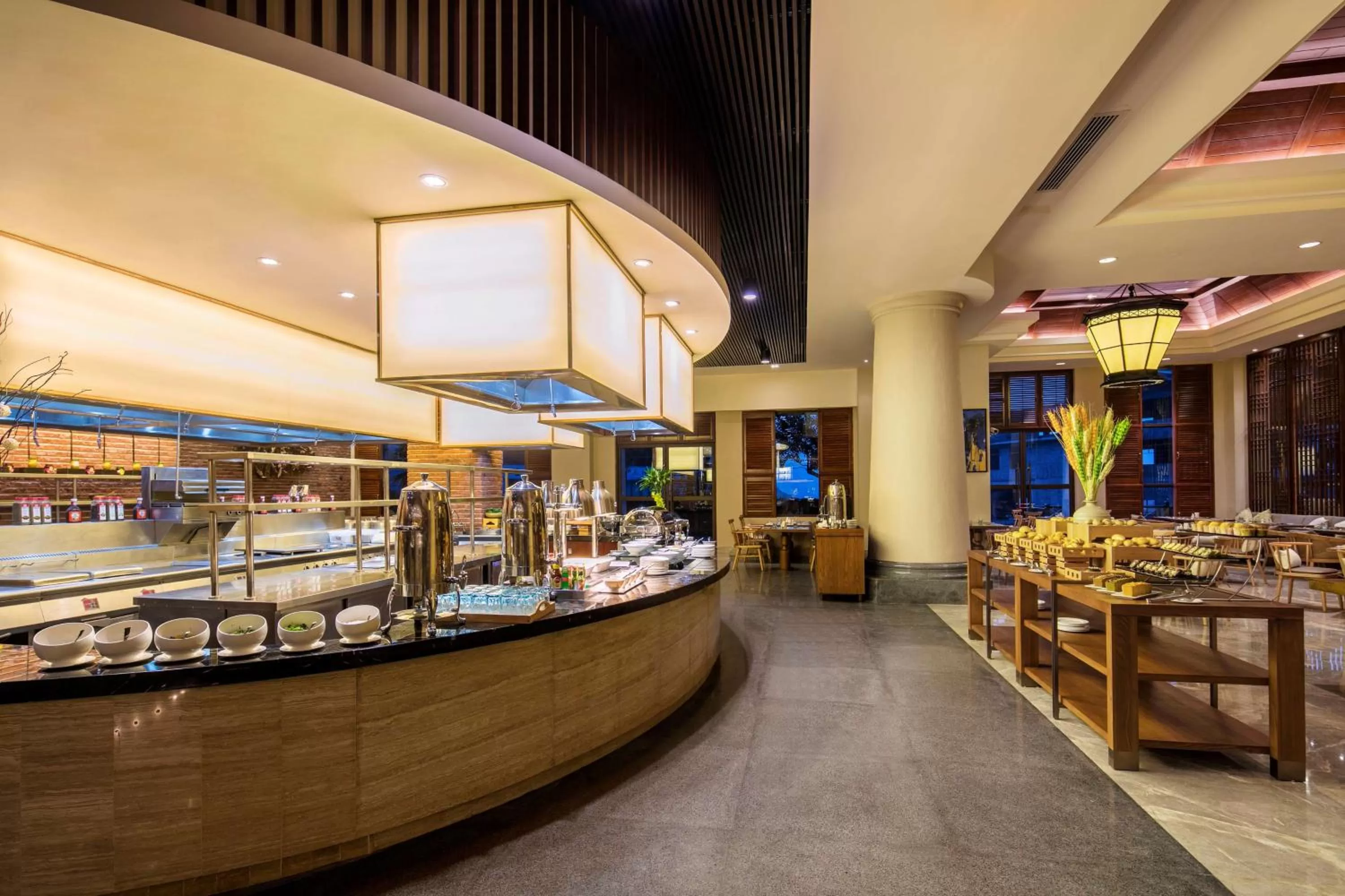 Restaurant/places to eat in Hilton Sanqingshan Resort