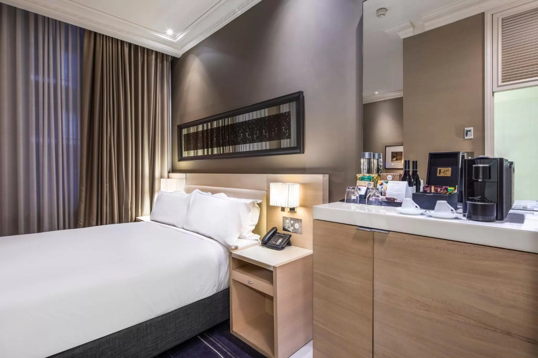 Photo of the whole room, Bed in InterContinental Melbourne The Rialto by IHG
