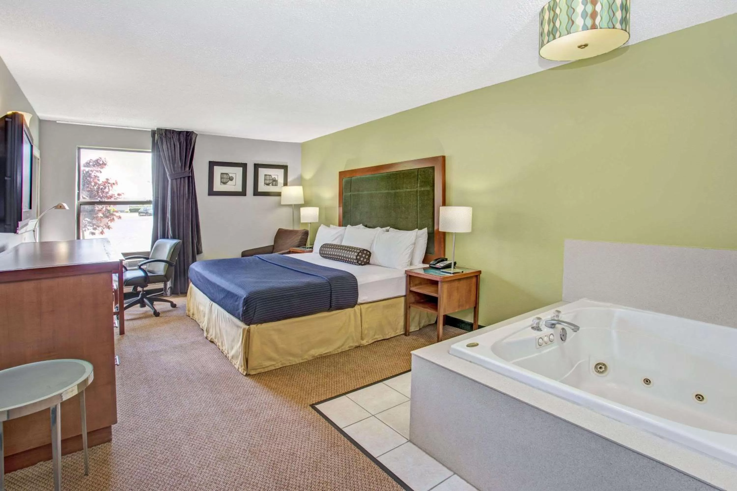 Photo of the whole room, Bed in Days Inn by Wyndham Great Lakes Naval Base