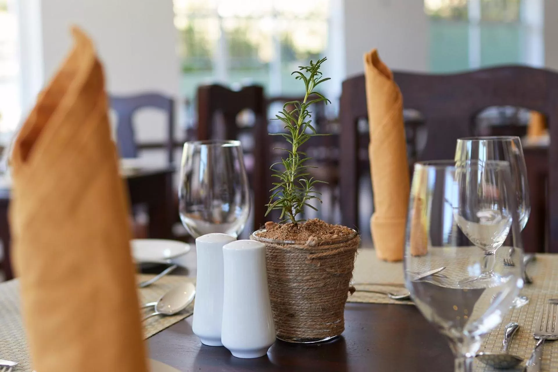 Restaurant/places to eat in Galway Heights Hotel