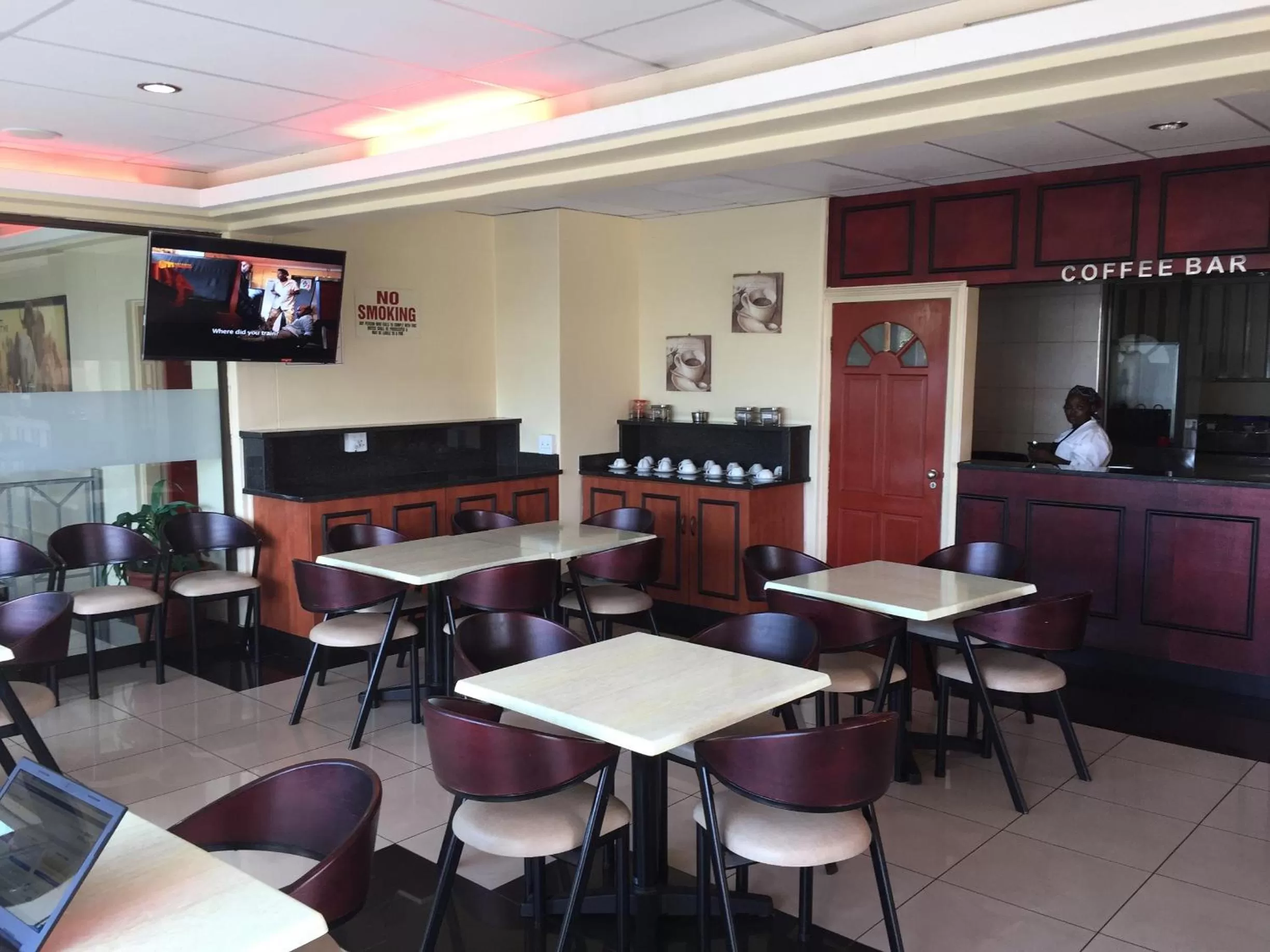 Restaurant/places to eat in Grange Gardens Hotel