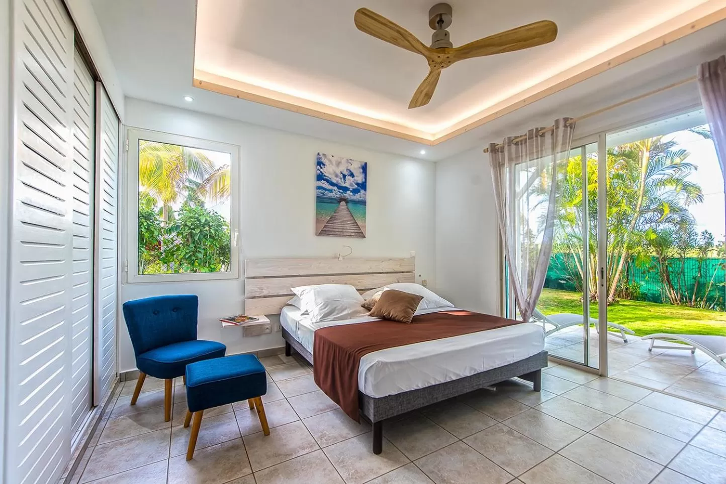 Photo of the whole room in Hôtel La Christophine