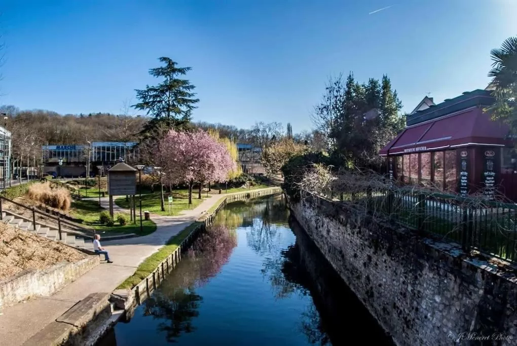 Neighbourhood in Villa Eugénie Melun