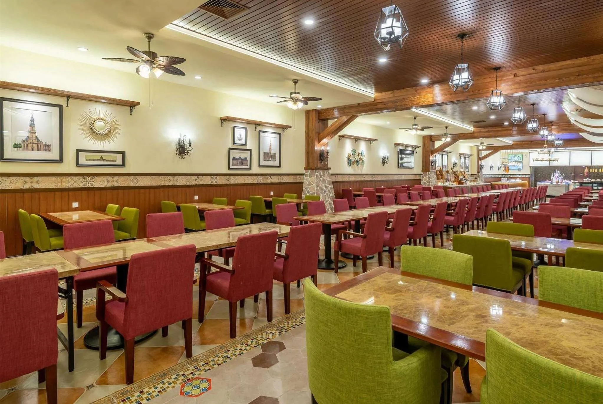 Restaurant/places to eat in Wyndham Shanghai Hongqiao