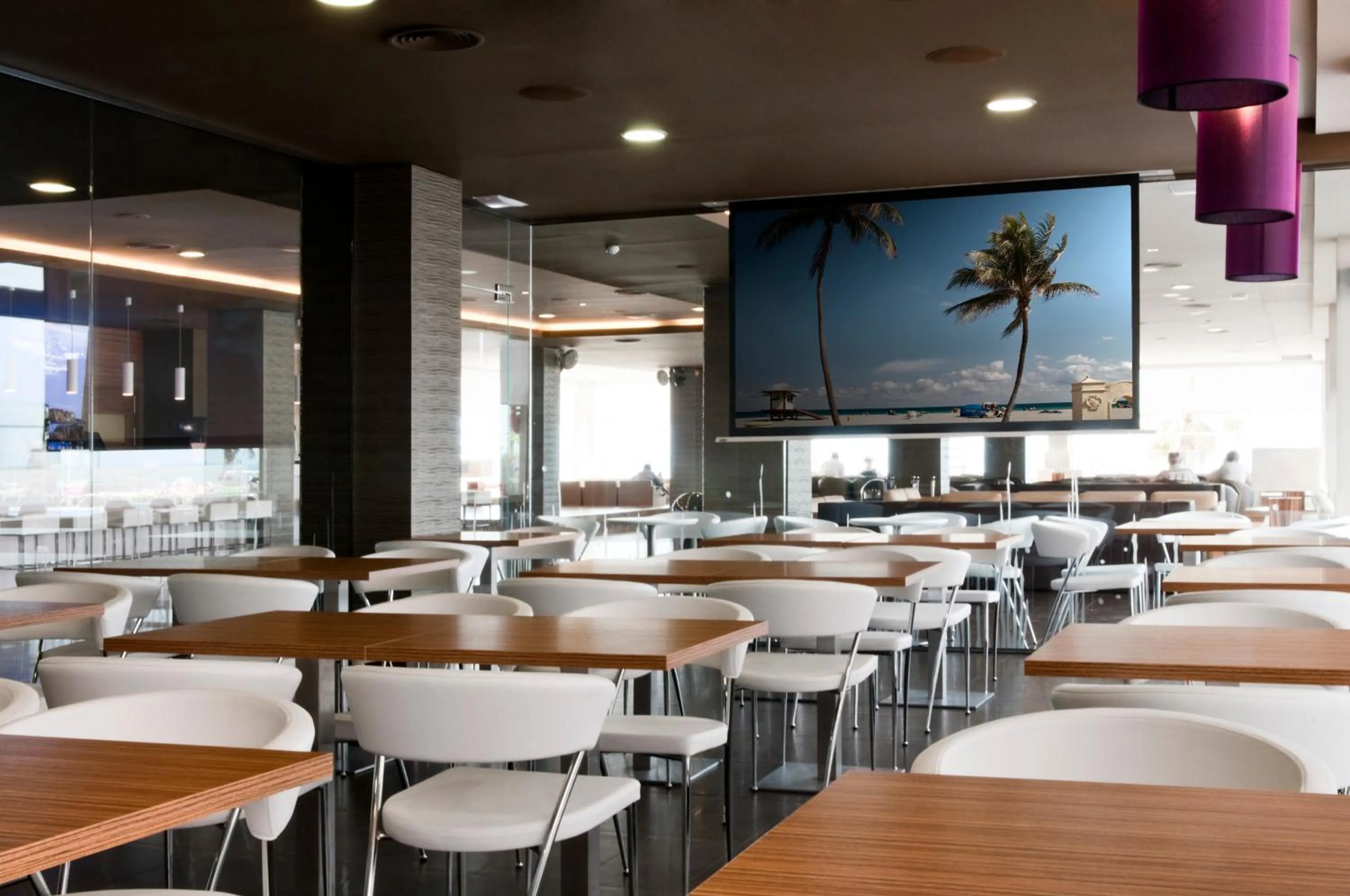 Communal lounge/ TV room in Hotel Augustus