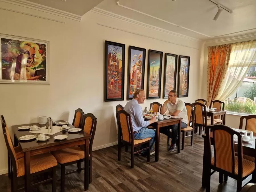 Buffet breakfast in artHOTEL Bremen