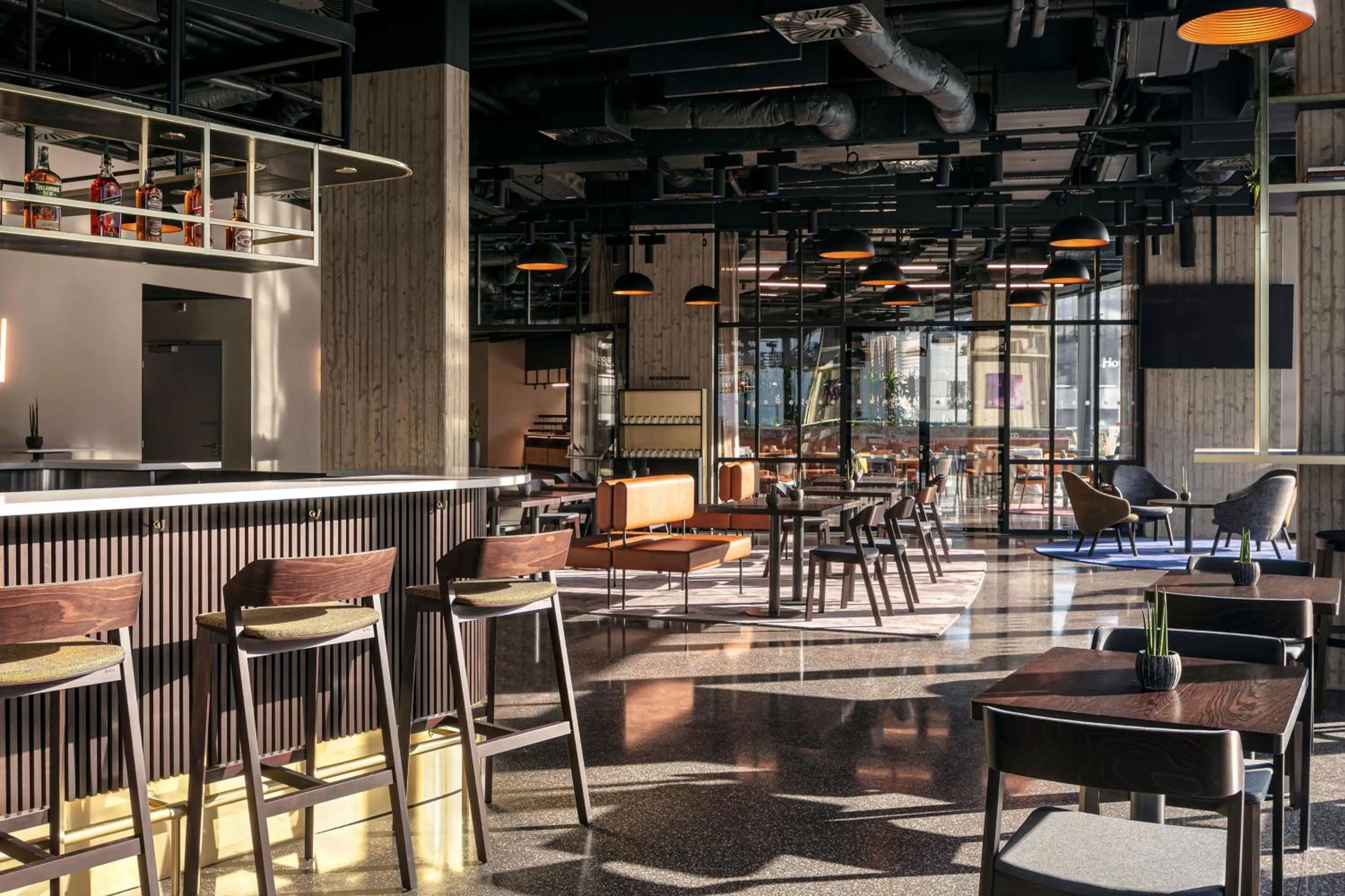 Lounge or bar in STAGES HOTEL Prague, a Tribute Portfolio Hotel