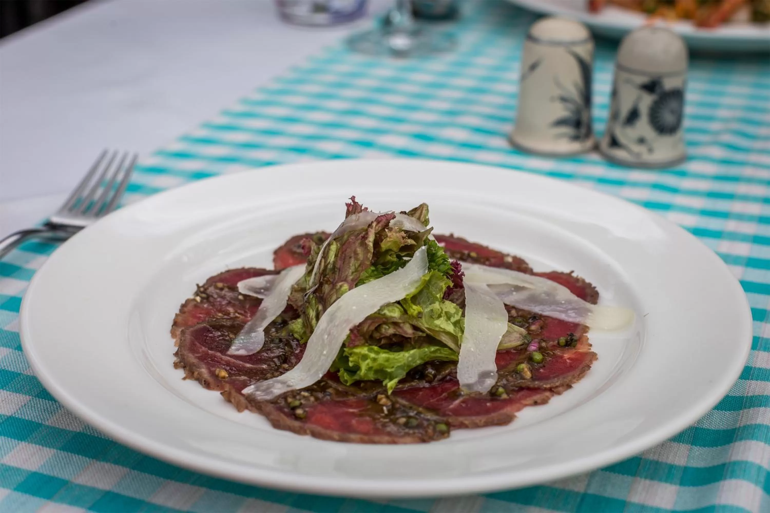 Food and drinks in De Sarann Villa