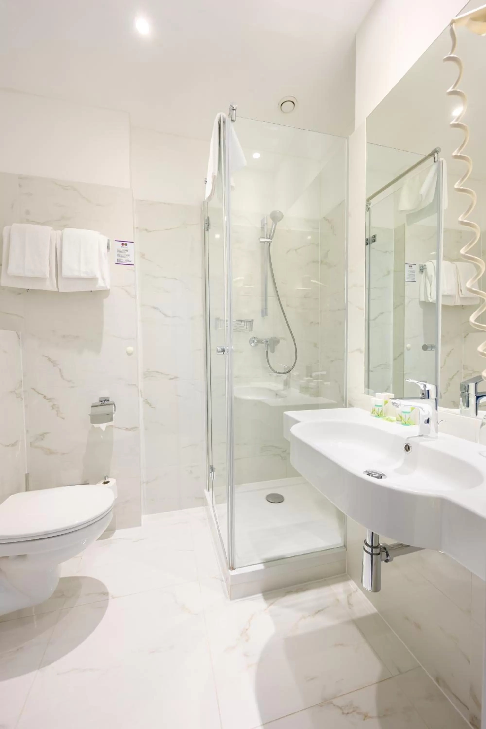 Bathroom in Roombach Hotel Budapest Center