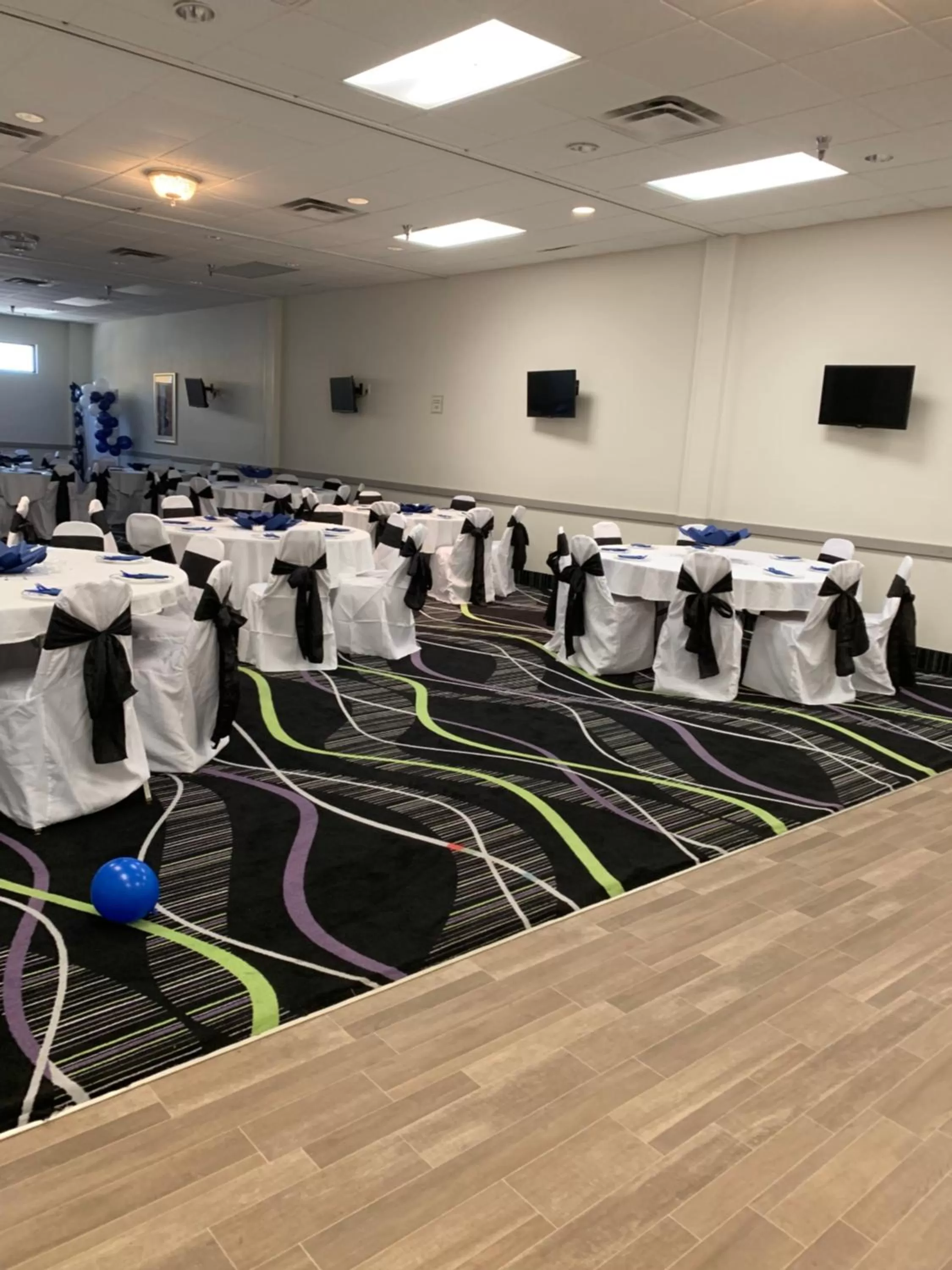 Banquet/Function facilities in La Quinta Inn by Wyndham Davenport & Conference Center