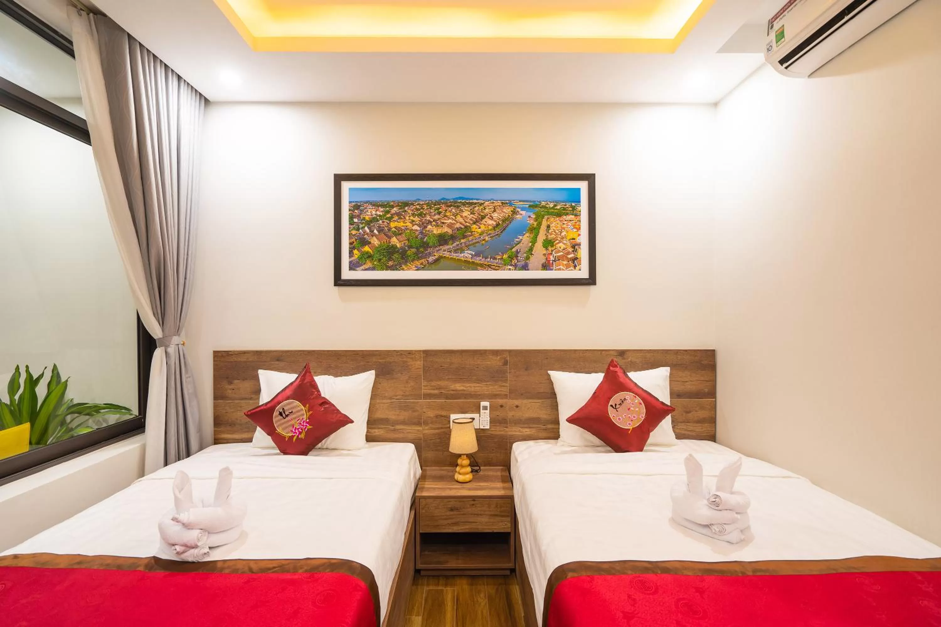 Photo of the whole room, Bed in The Lit Villa Hoi An