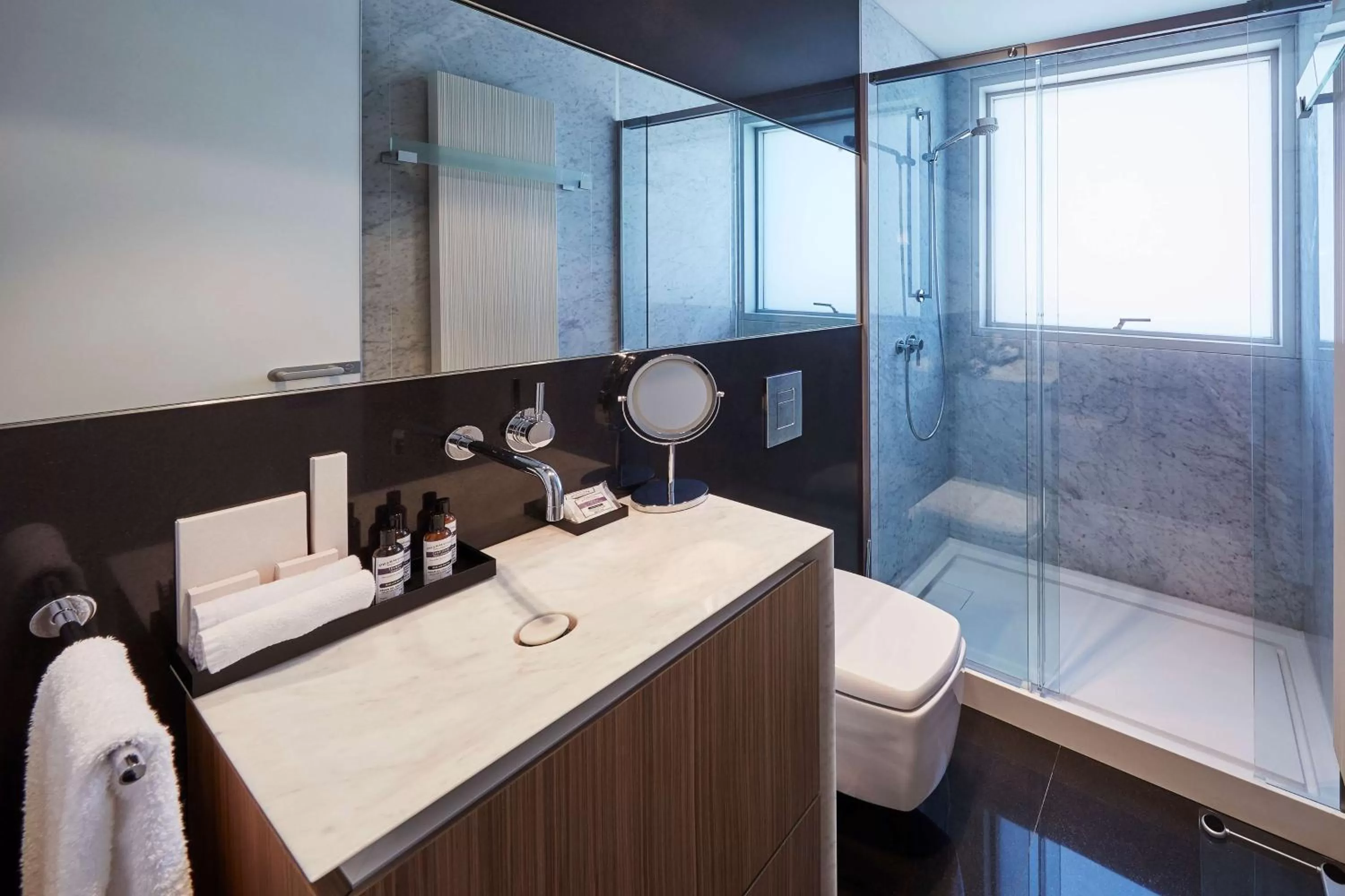 Bathroom in Hyatt Regency Madrid Residences