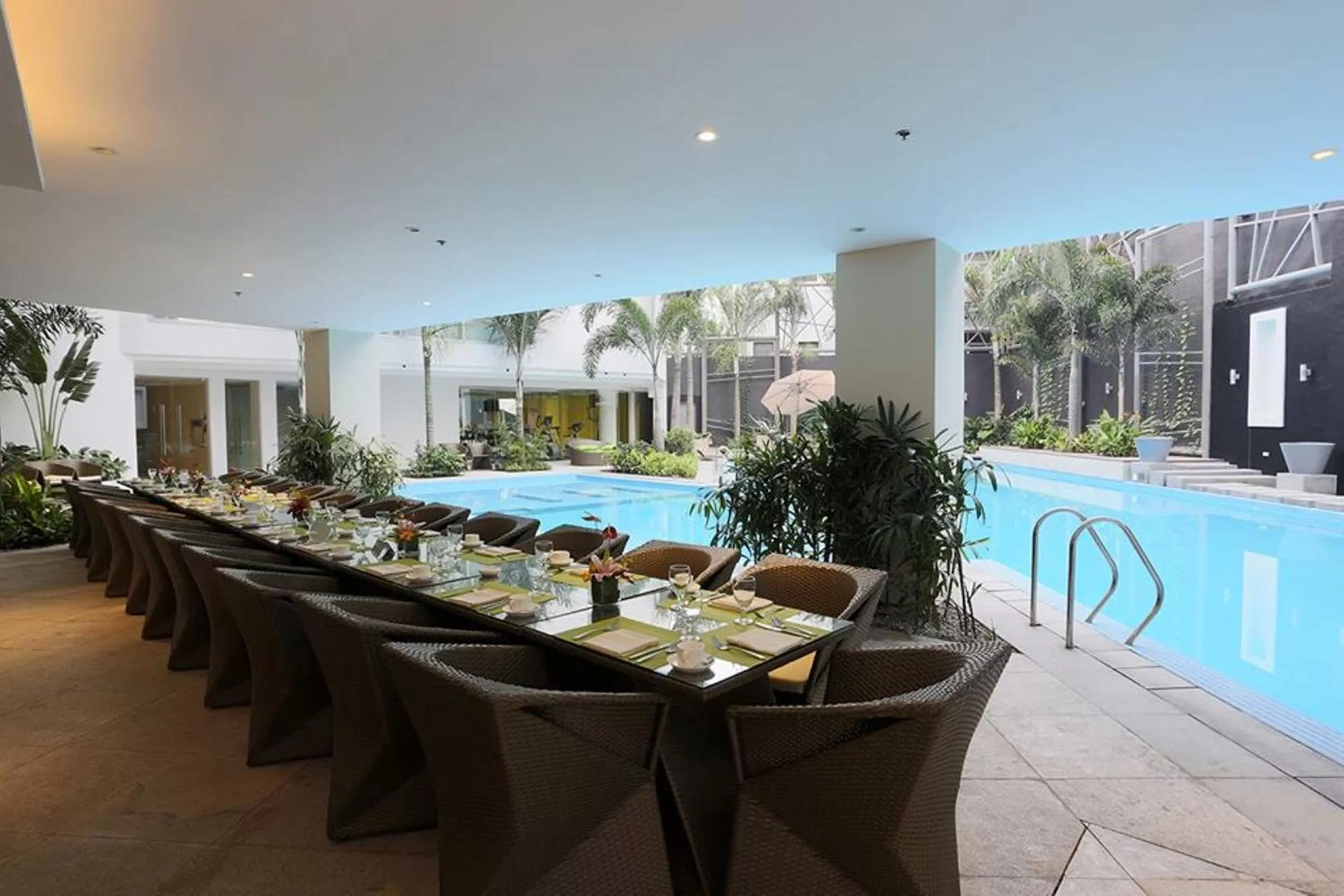 Restaurant/places to eat in Greenleaf Hotel Gensan