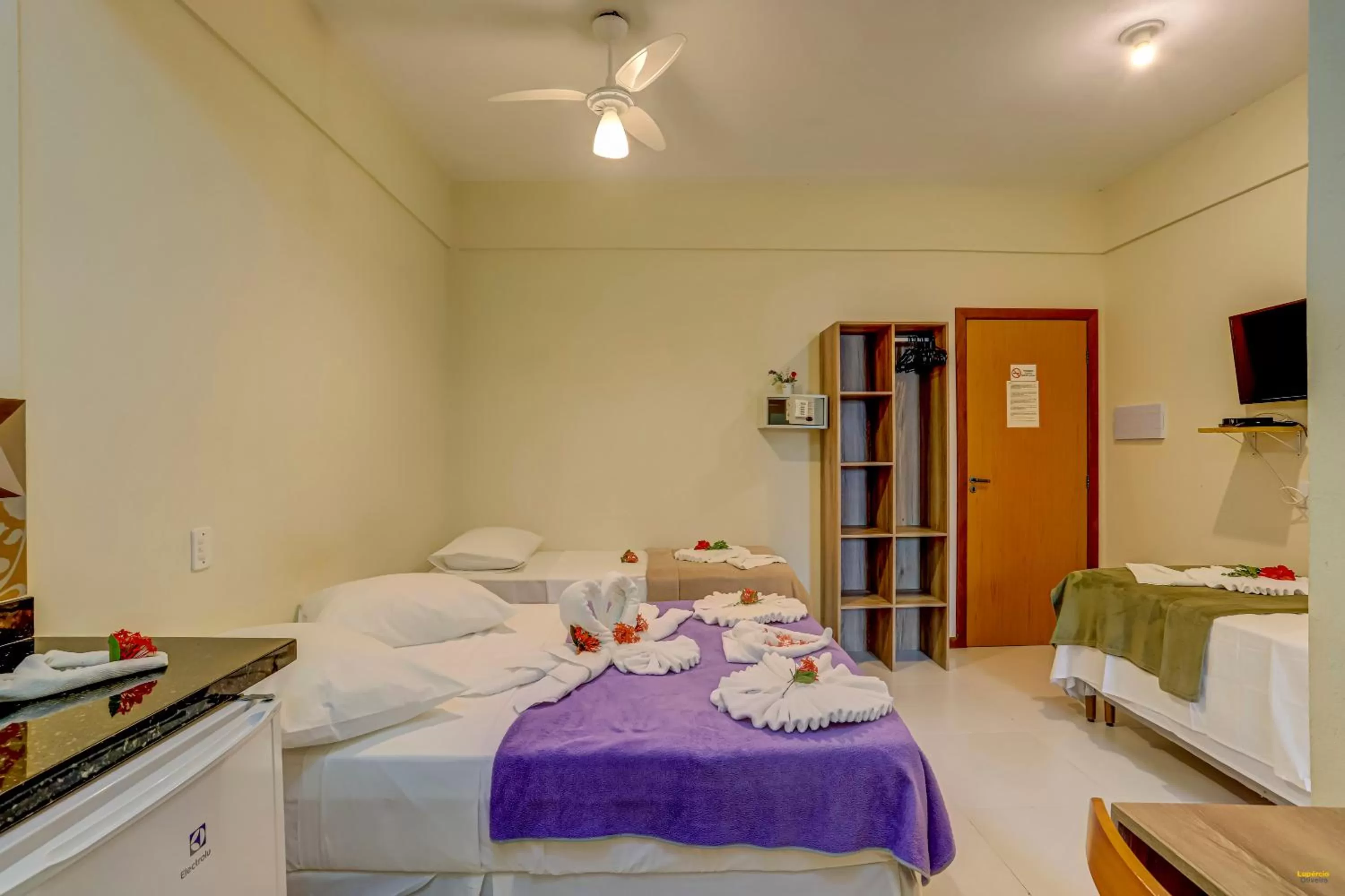 Photo of the whole room in i9 Quixaba Flat