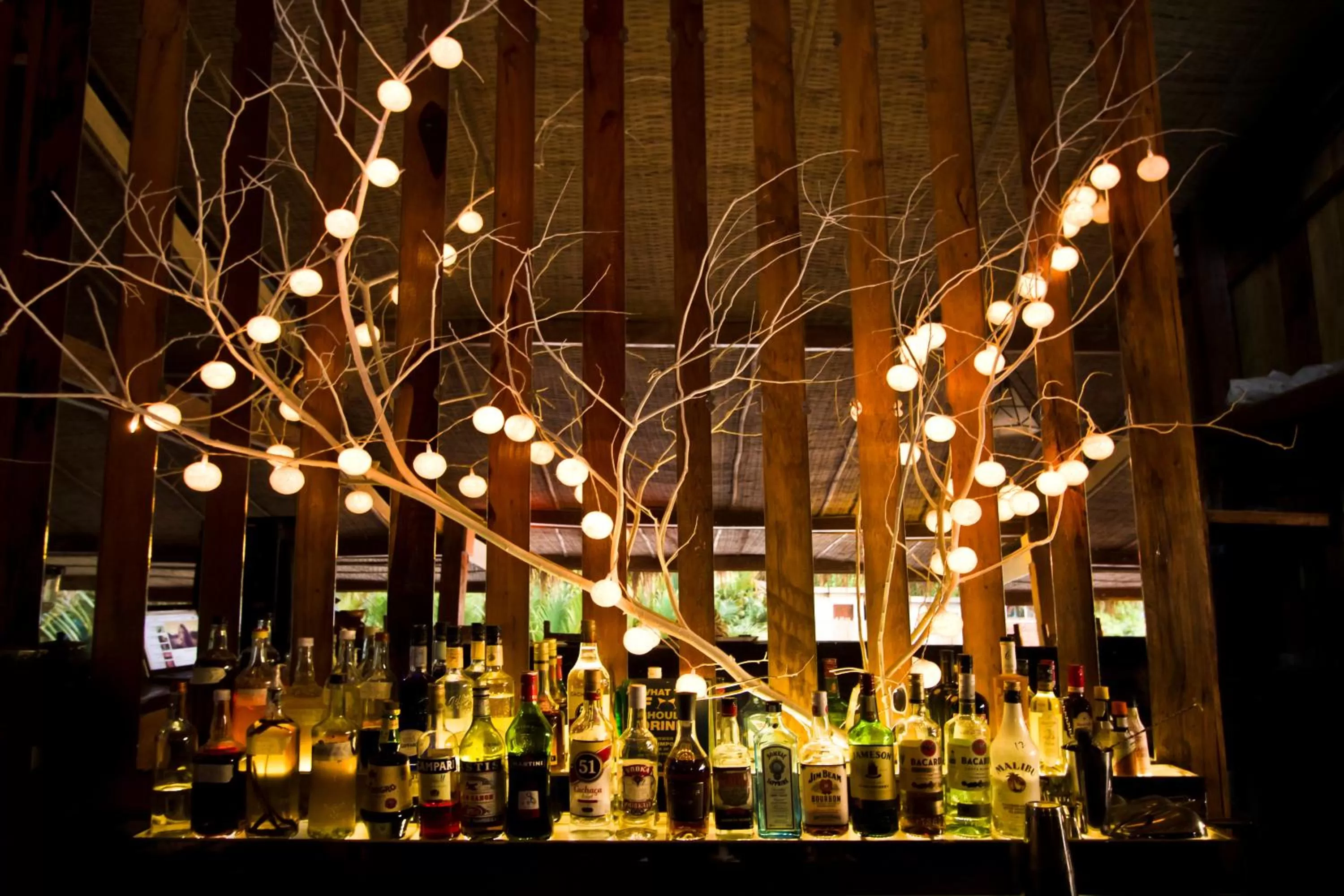 Restaurant/places to eat in Sabay Beach