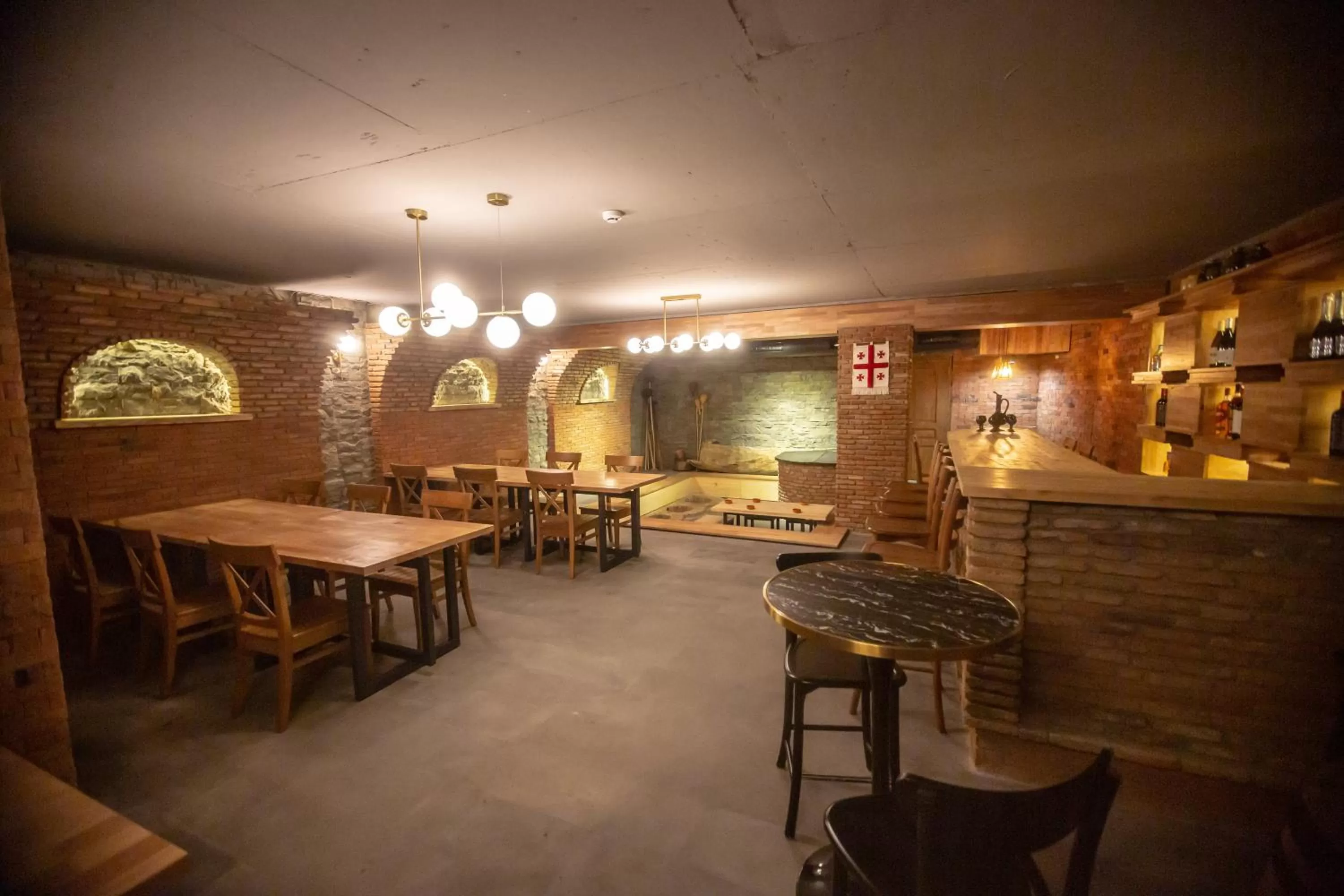 Restaurant/Places to Eat in Hotel Banovani