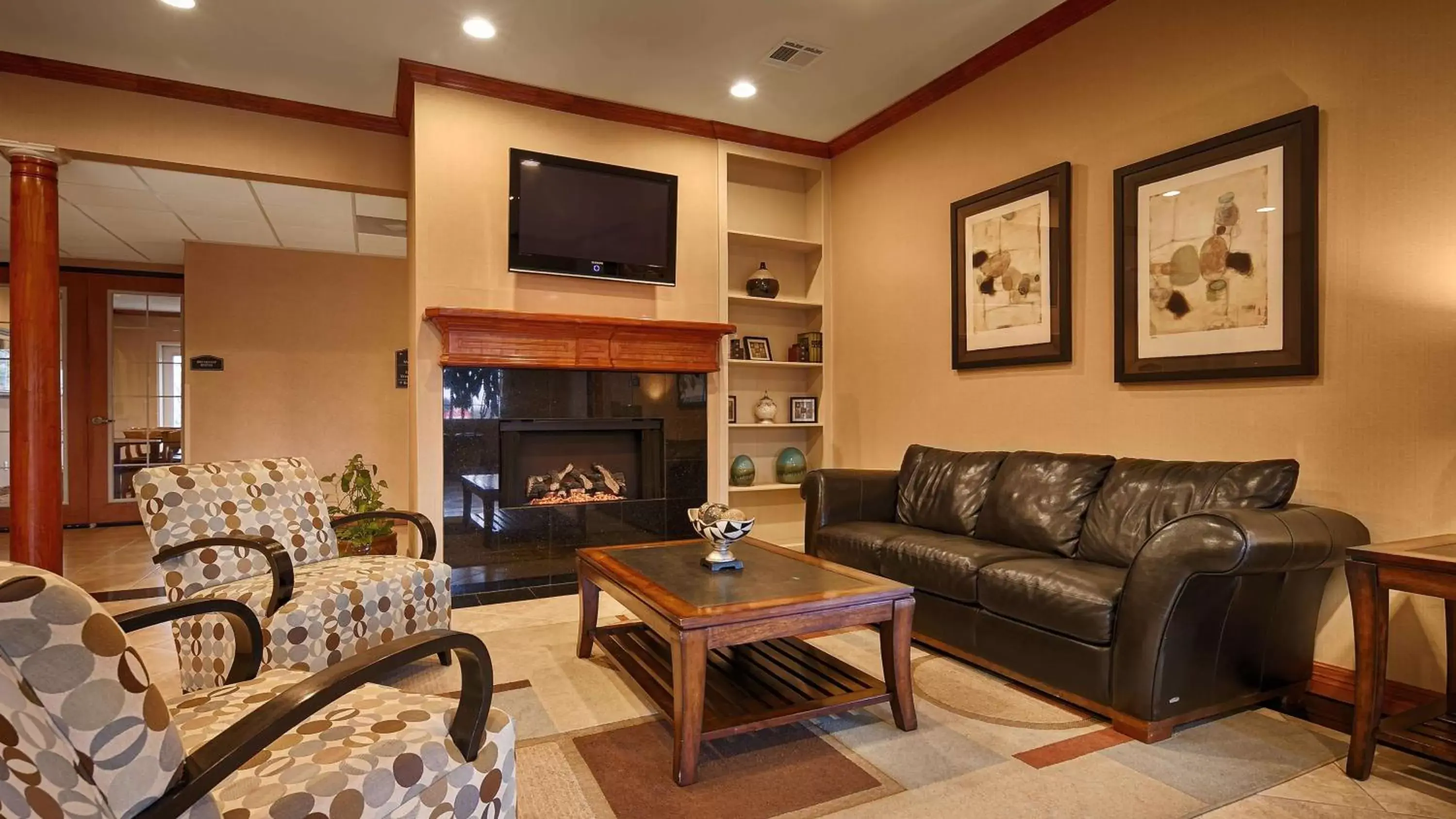 Best Western Cleveland Inn & Suites Best Western Cleveland Inn & Suites