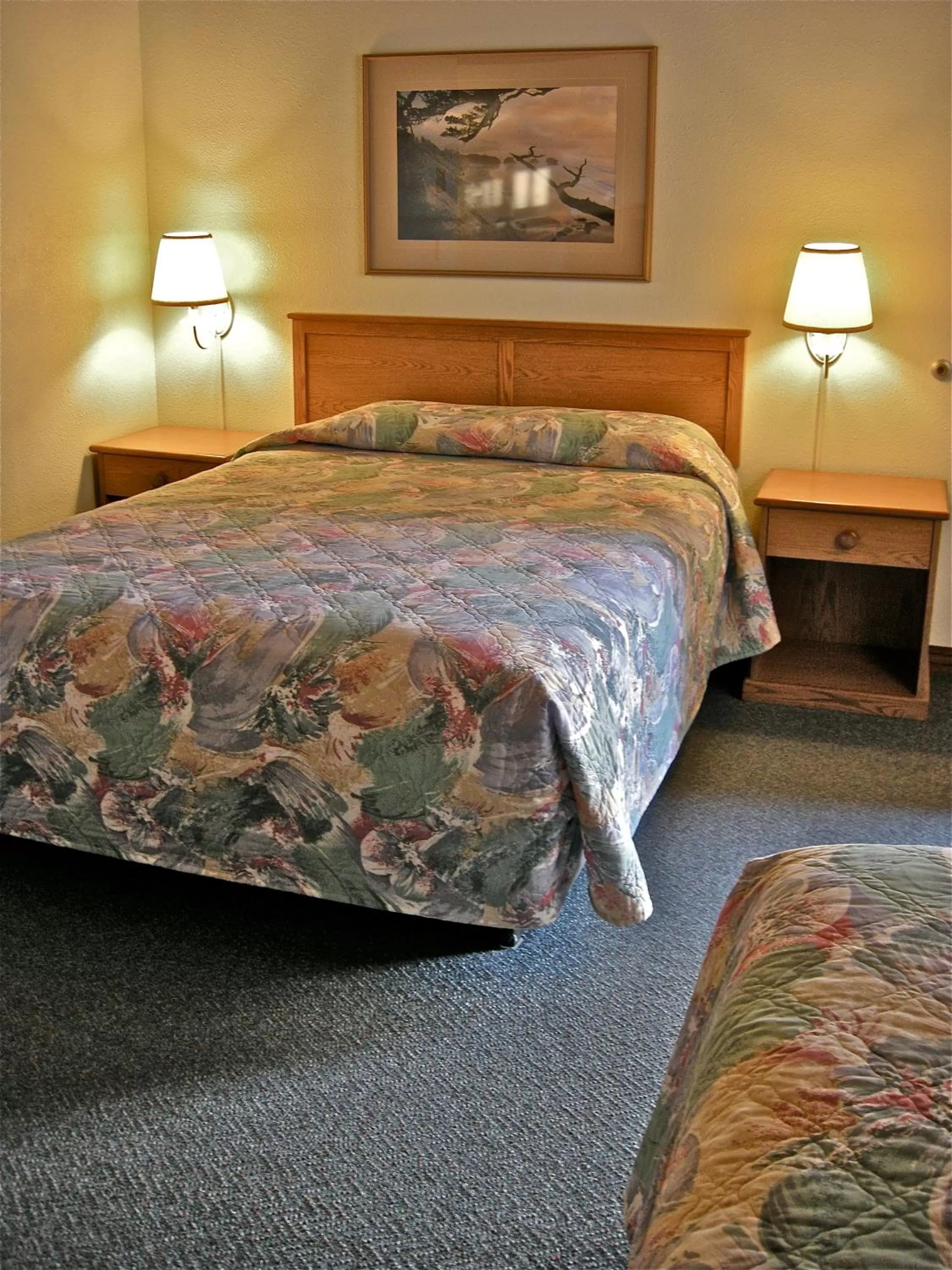 Bed in Azalea Lodge