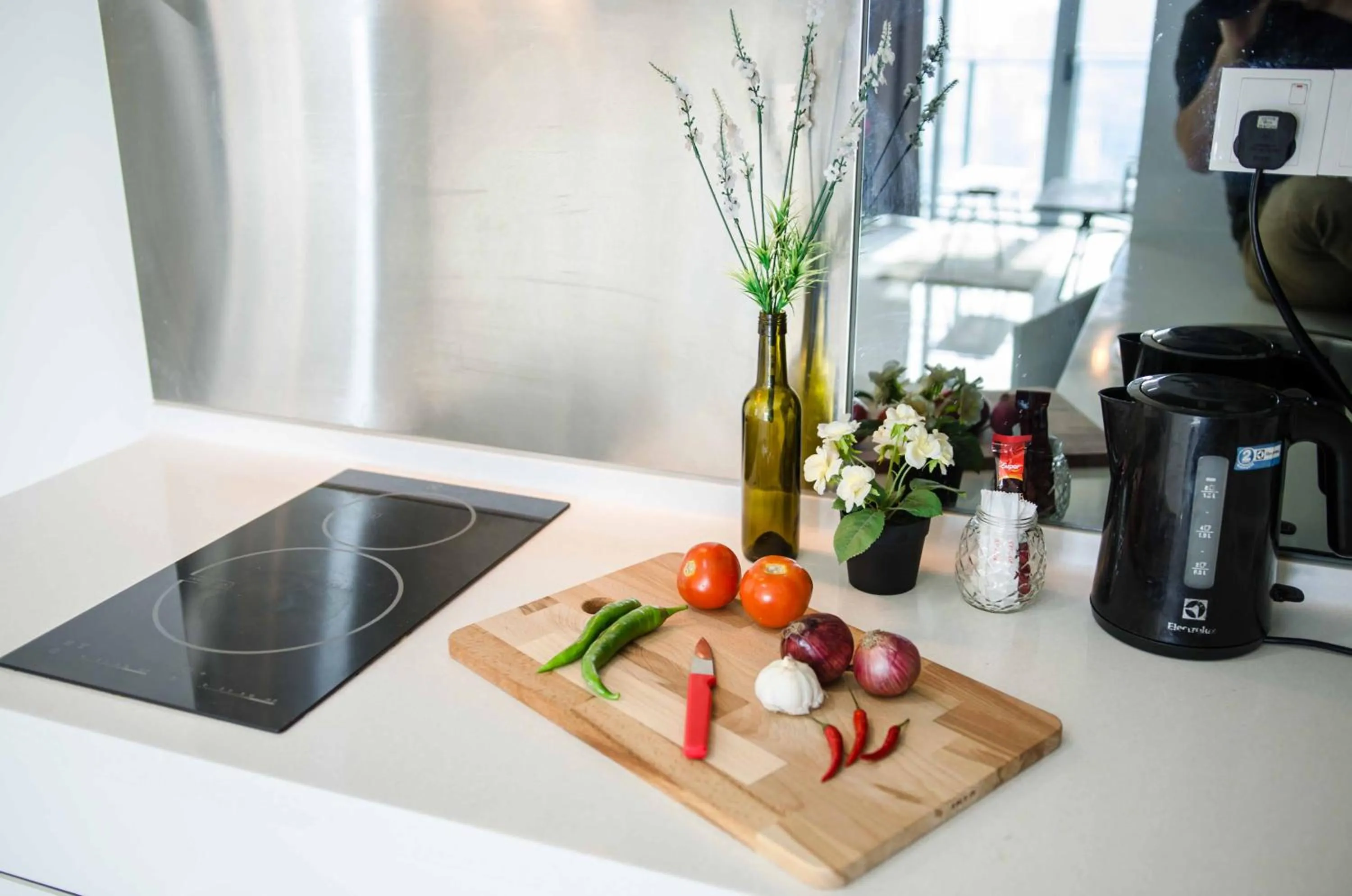 Kitchen or kitchenette, Kitchen/Kitchenette in Mercu Summer Suite KLCC @ Penguin Homes