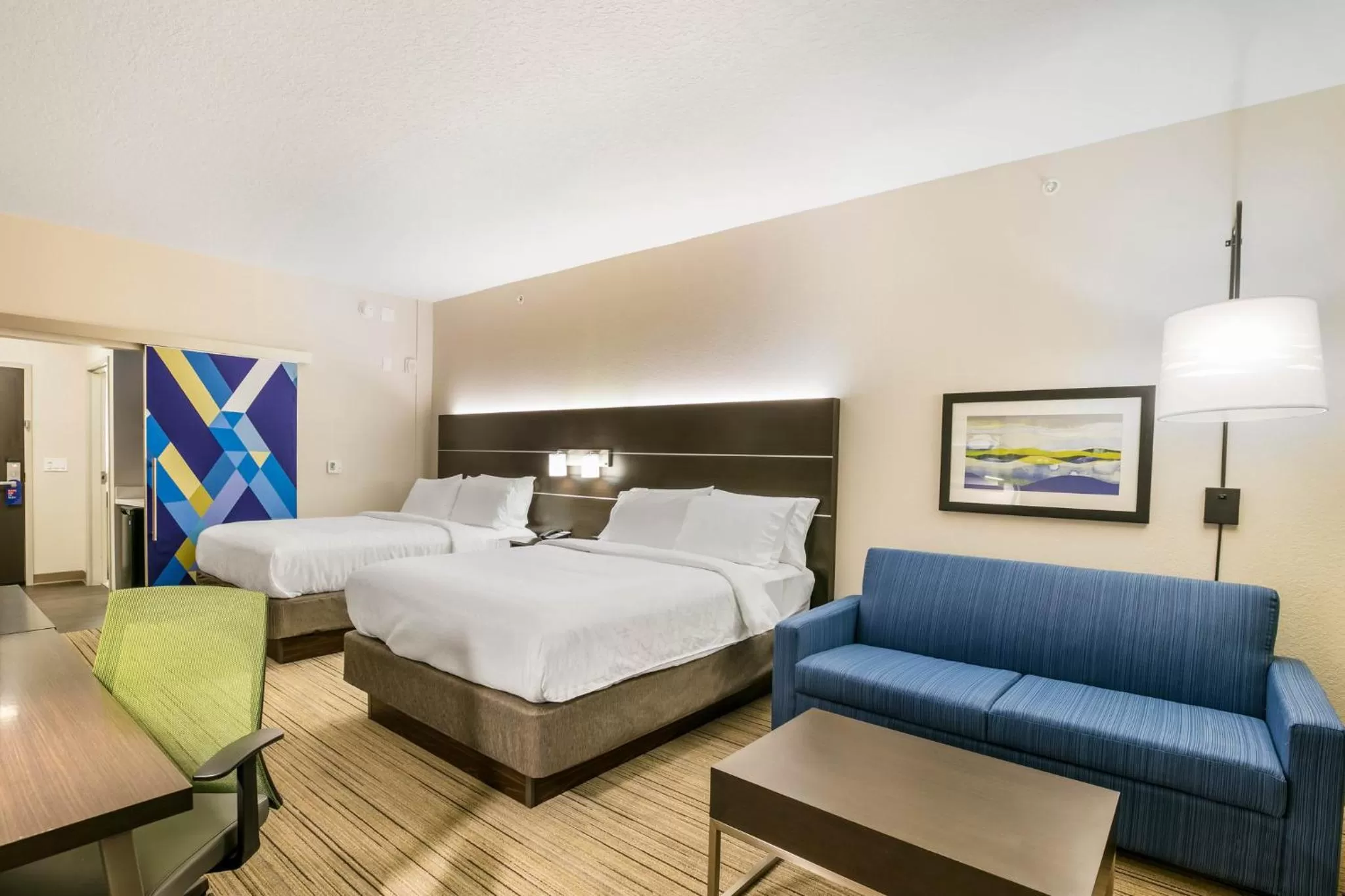 Photo of the whole room, Bed in Holiday Inn Express & Suites Jacksonville - Town Center by IHG