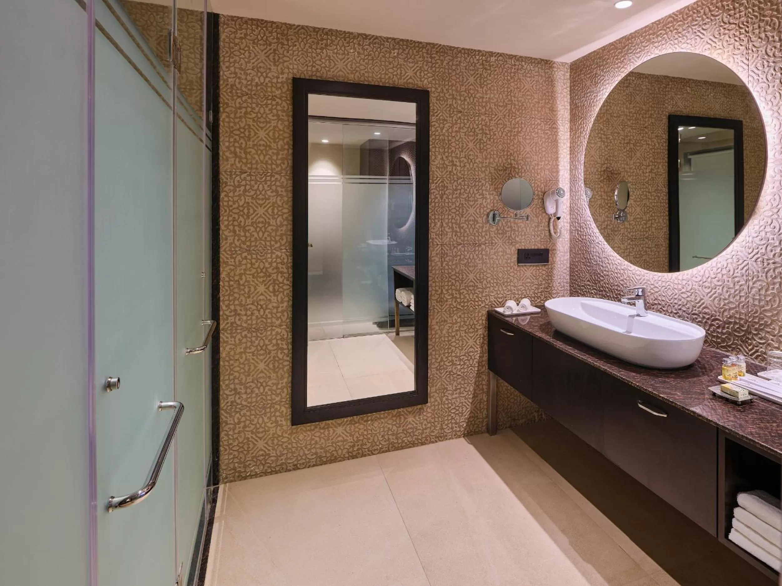 Shower in Pride Amber Vilas Resort & Convention Centre