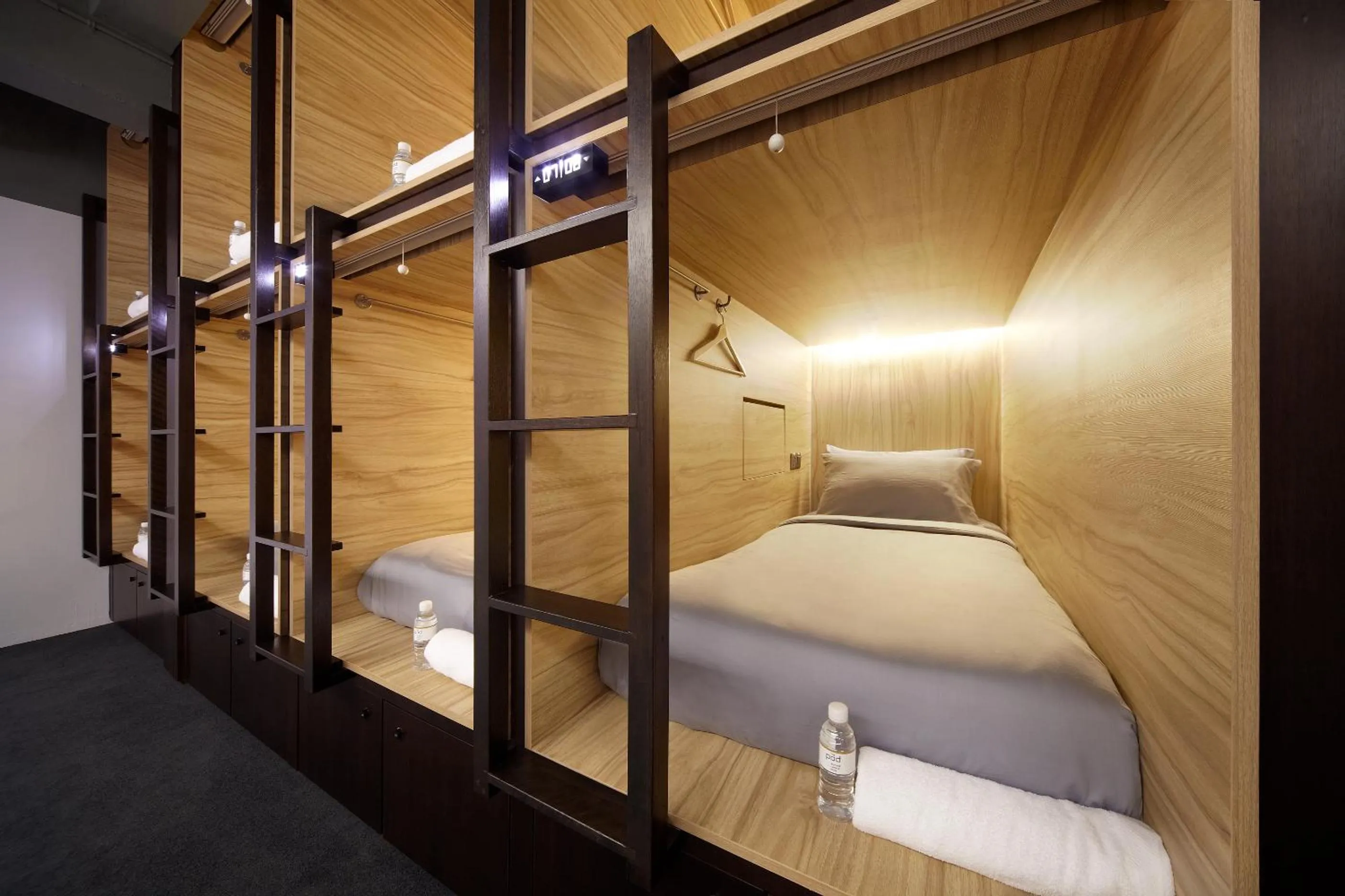Bed in The Pod at Beach Road Boutique Capsule Hotel