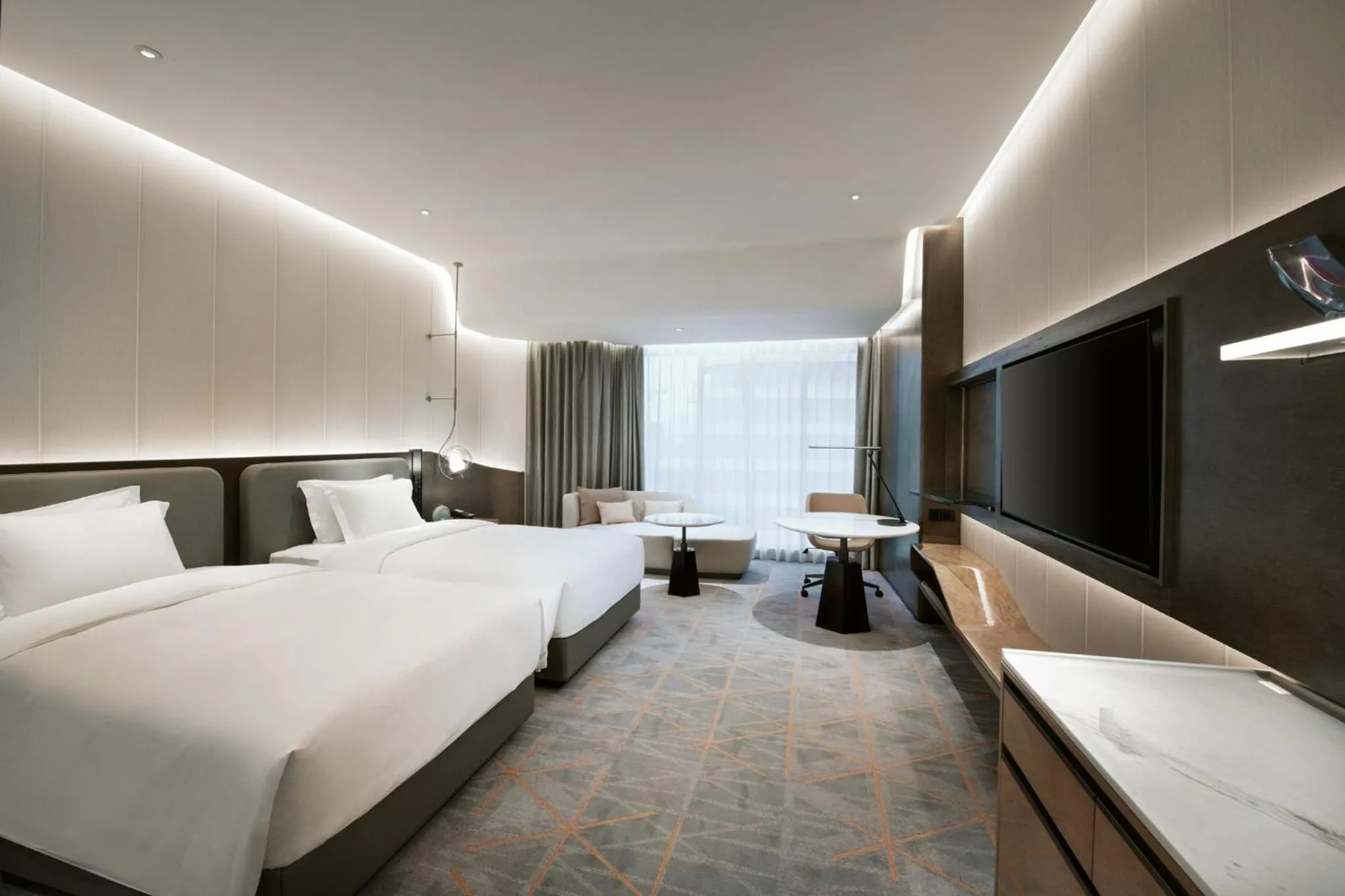 Photo of the whole room, Bed in Crowne Plaza Wuhan Optics Valley by IHG