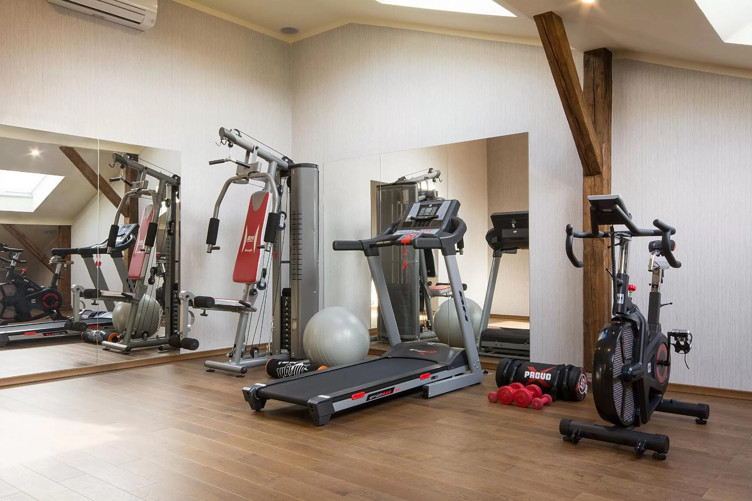 Fitness centre/facilities in Grand Hotel
