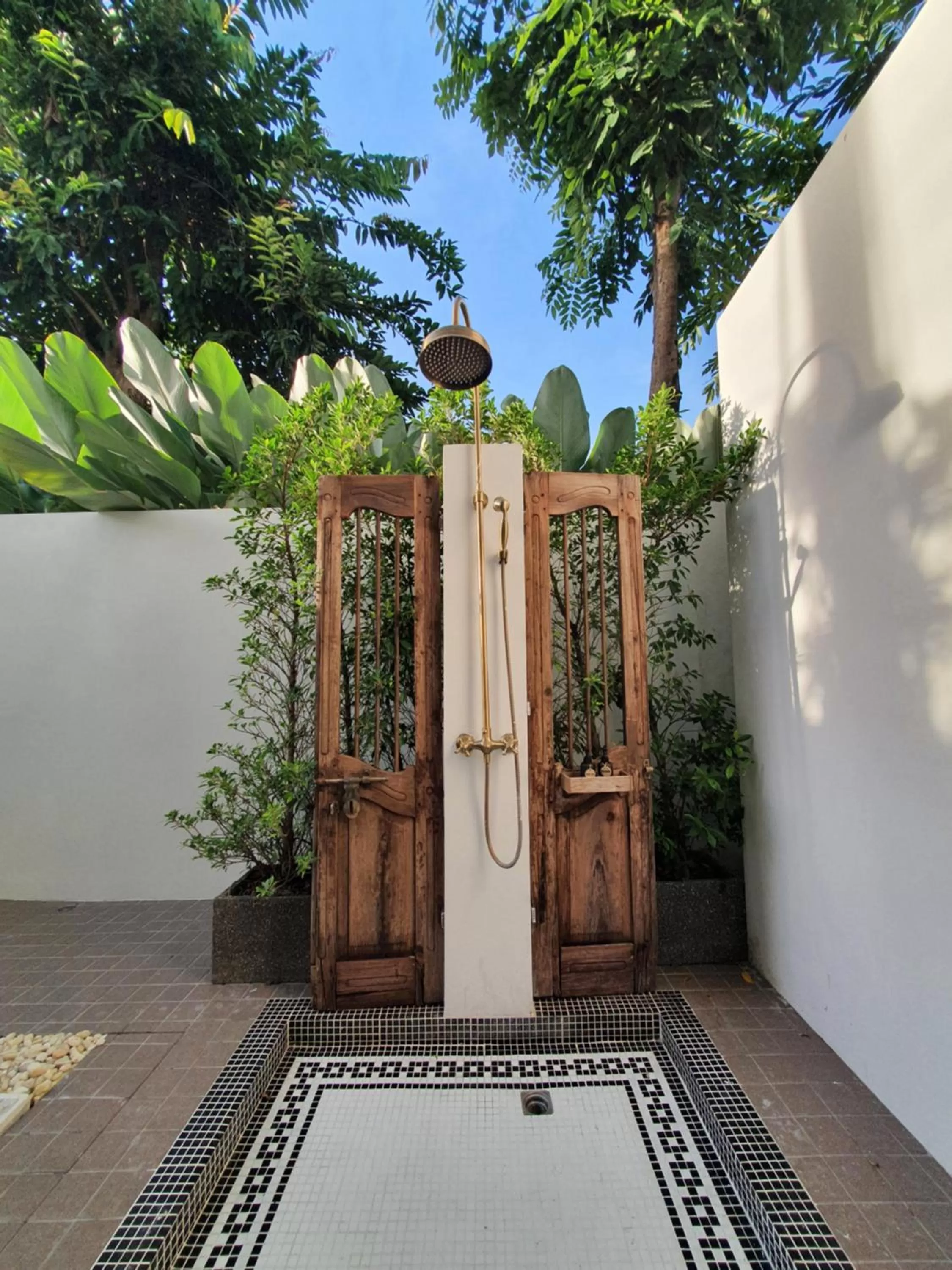 Property building in Cheeva Dee Hotel