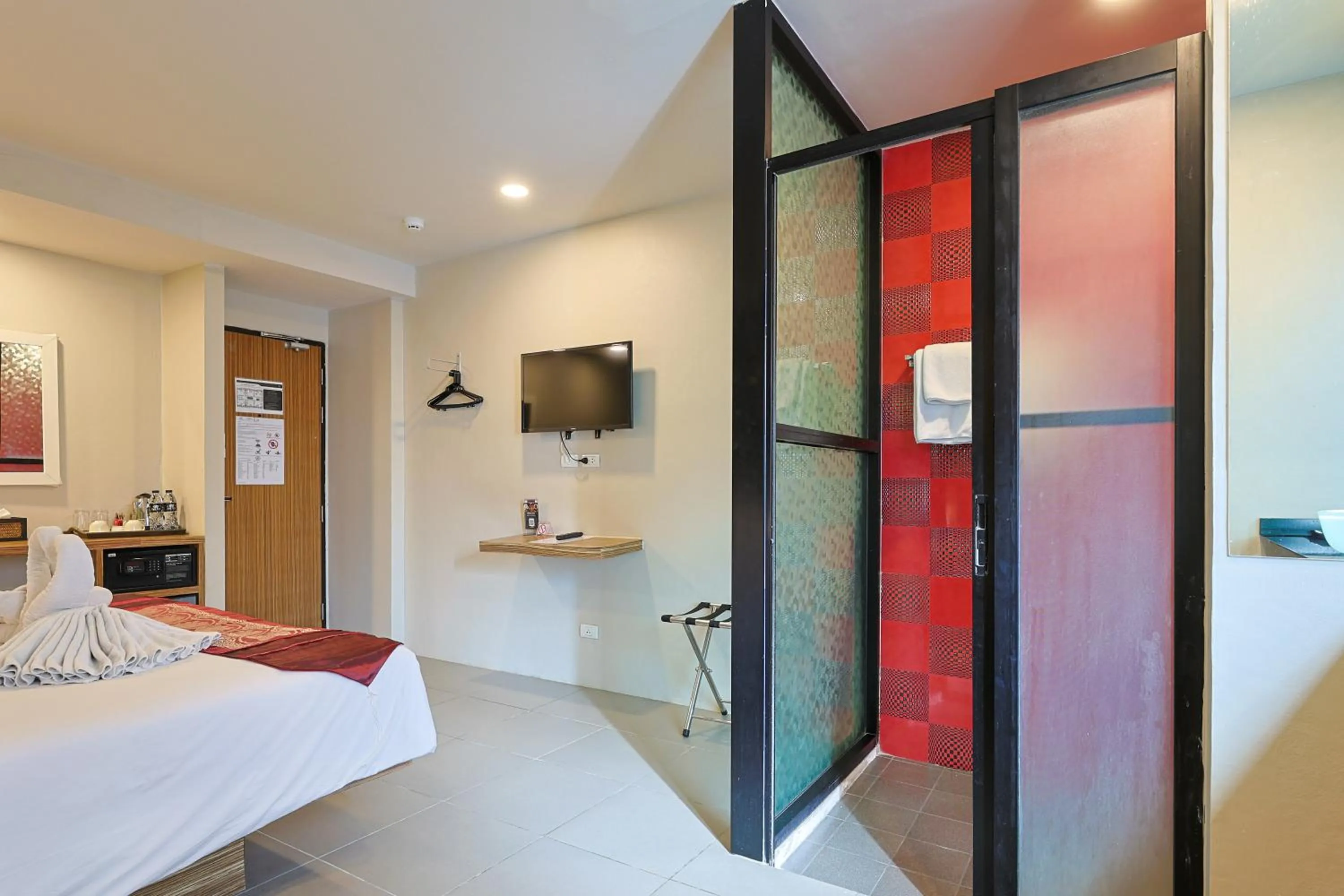 Standard Double Room in Gu Hotel Patong