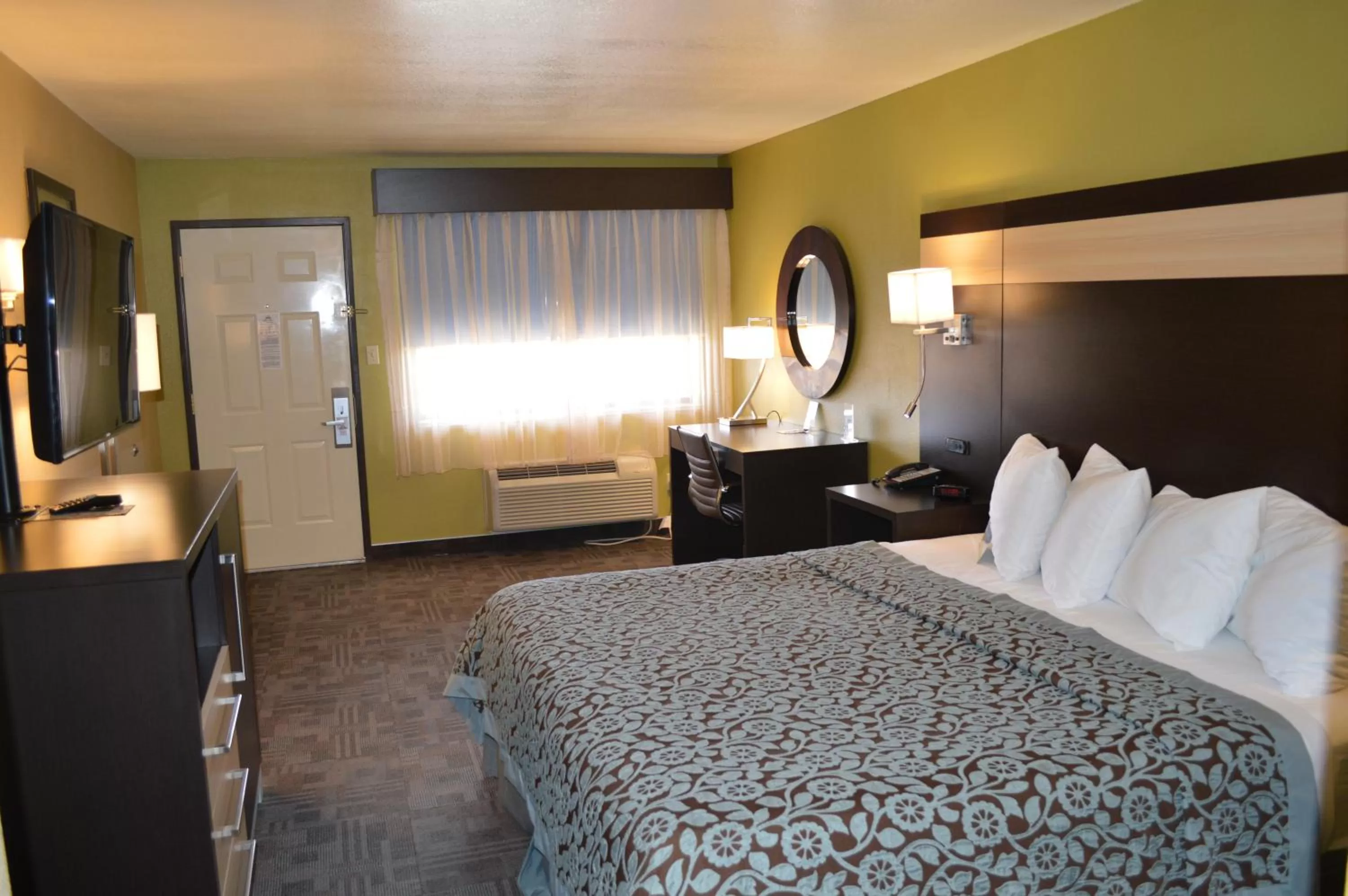 Bed in Days Inn by Wyndham Carlsbad
