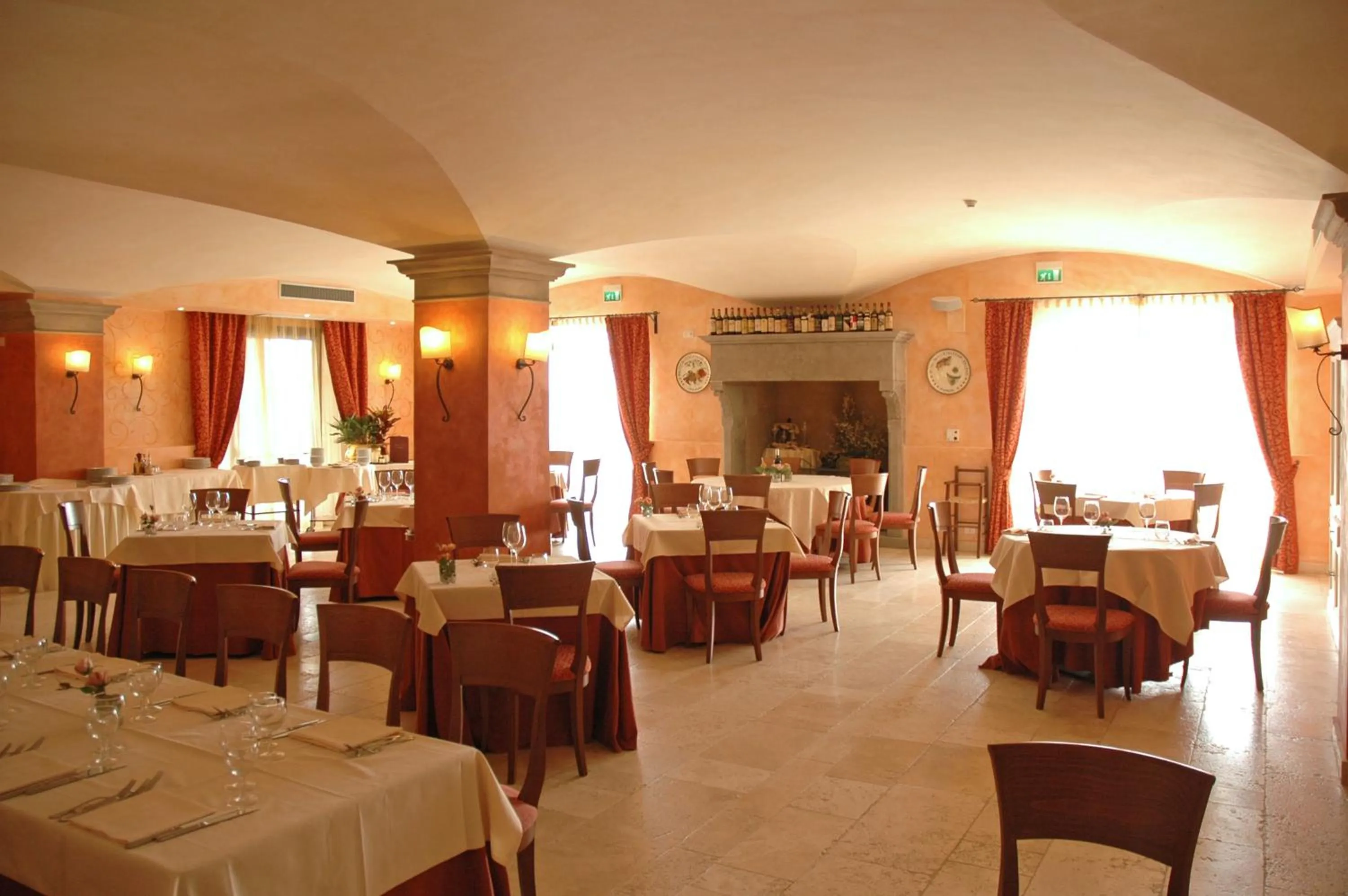 Dining area in Hotel Borgo Di Cortefreda - Place of Charme