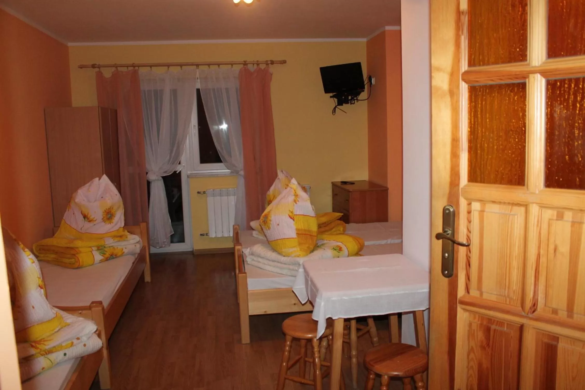 Night, Dining Area in Willa Grzesiczek