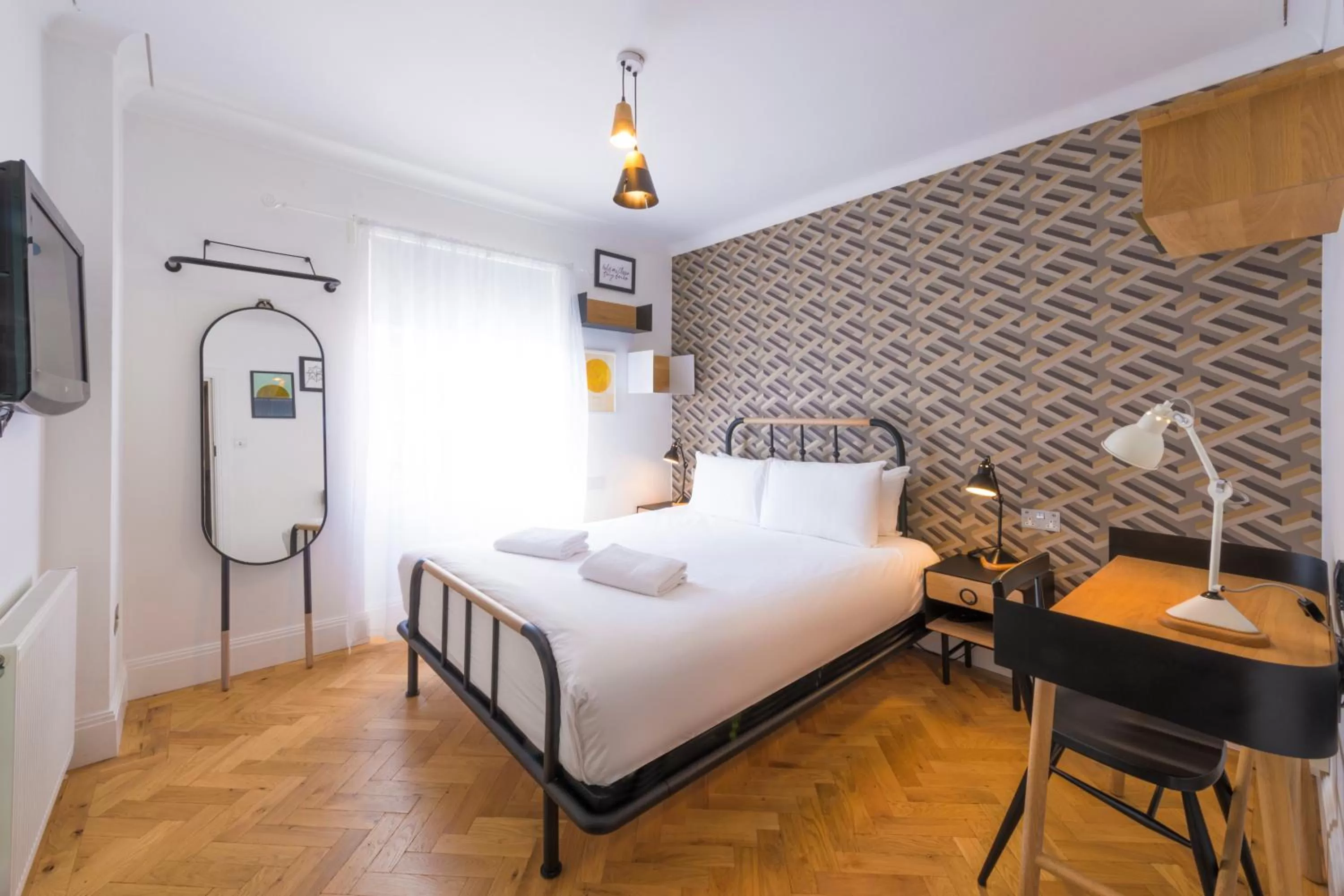 Other, Bed in The California - London Kings Cross