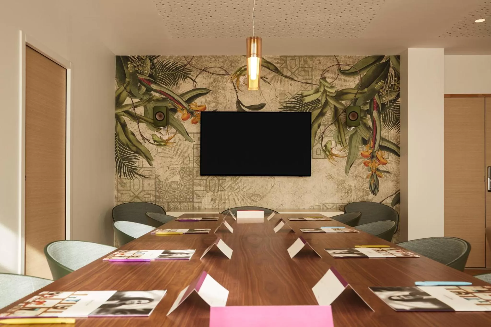 Seating area in Mercure Avignon TGV Hotel & Spa