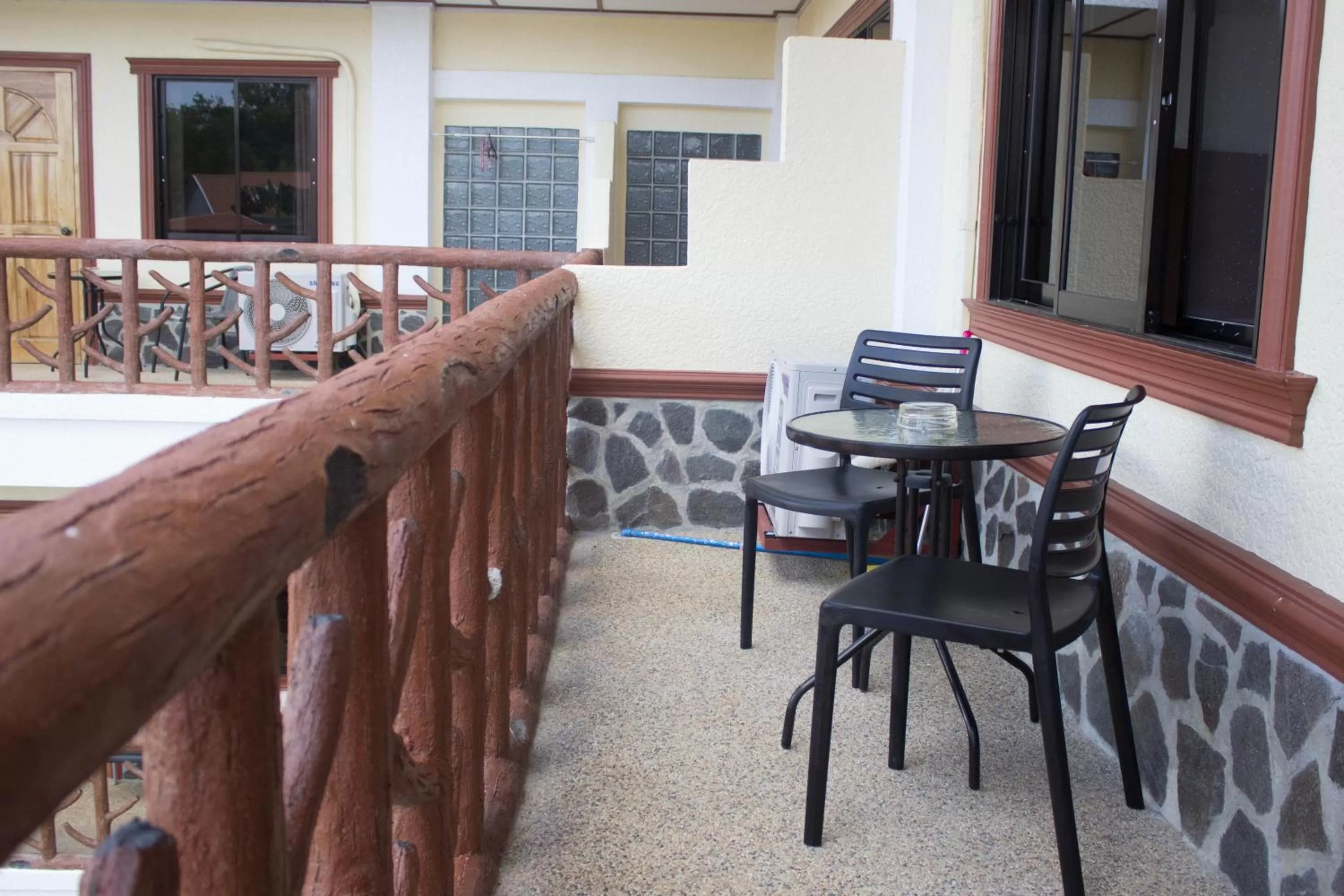 Jugalis Hotel and Restaurant