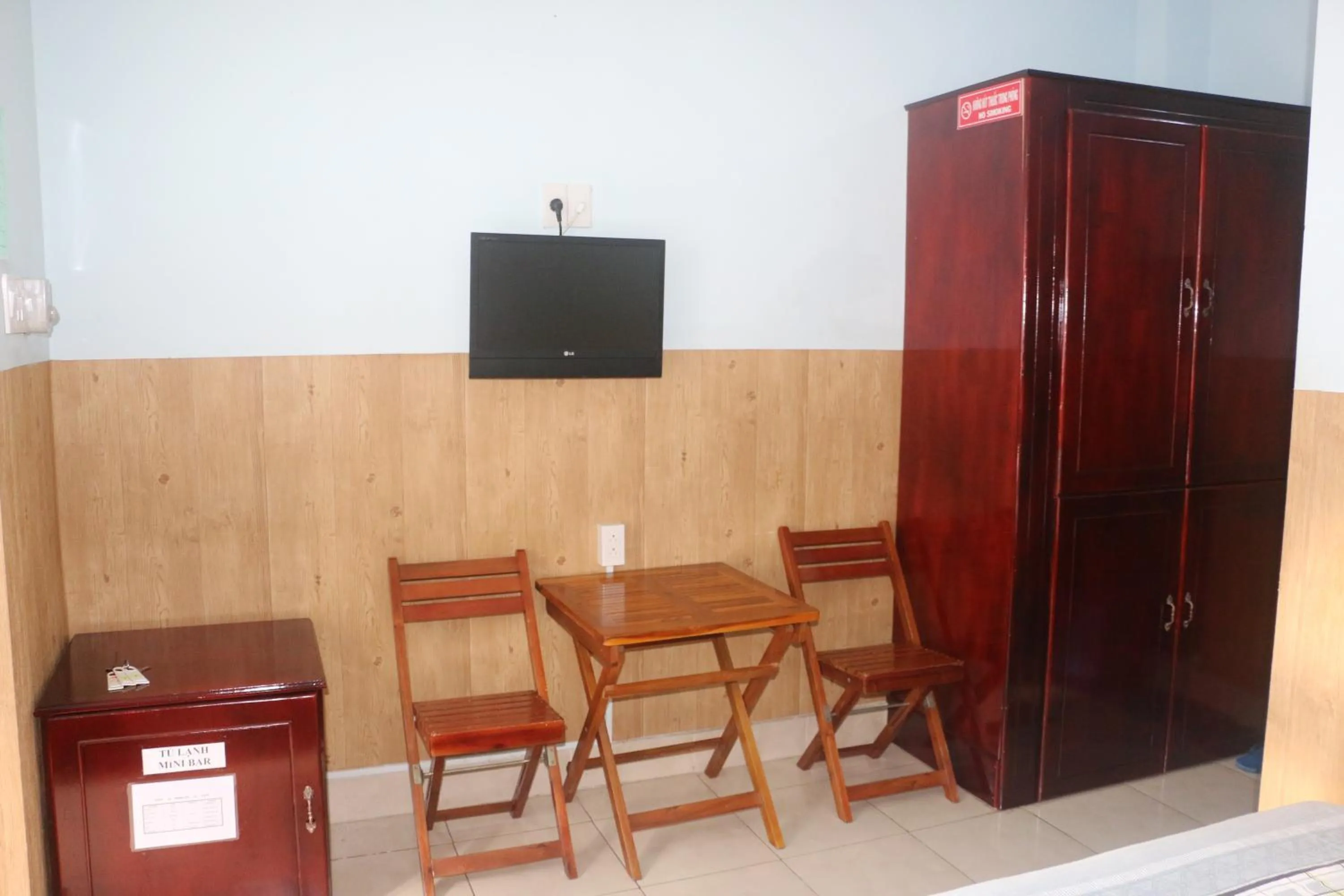 TV and multimedia in Kim Long Hotel