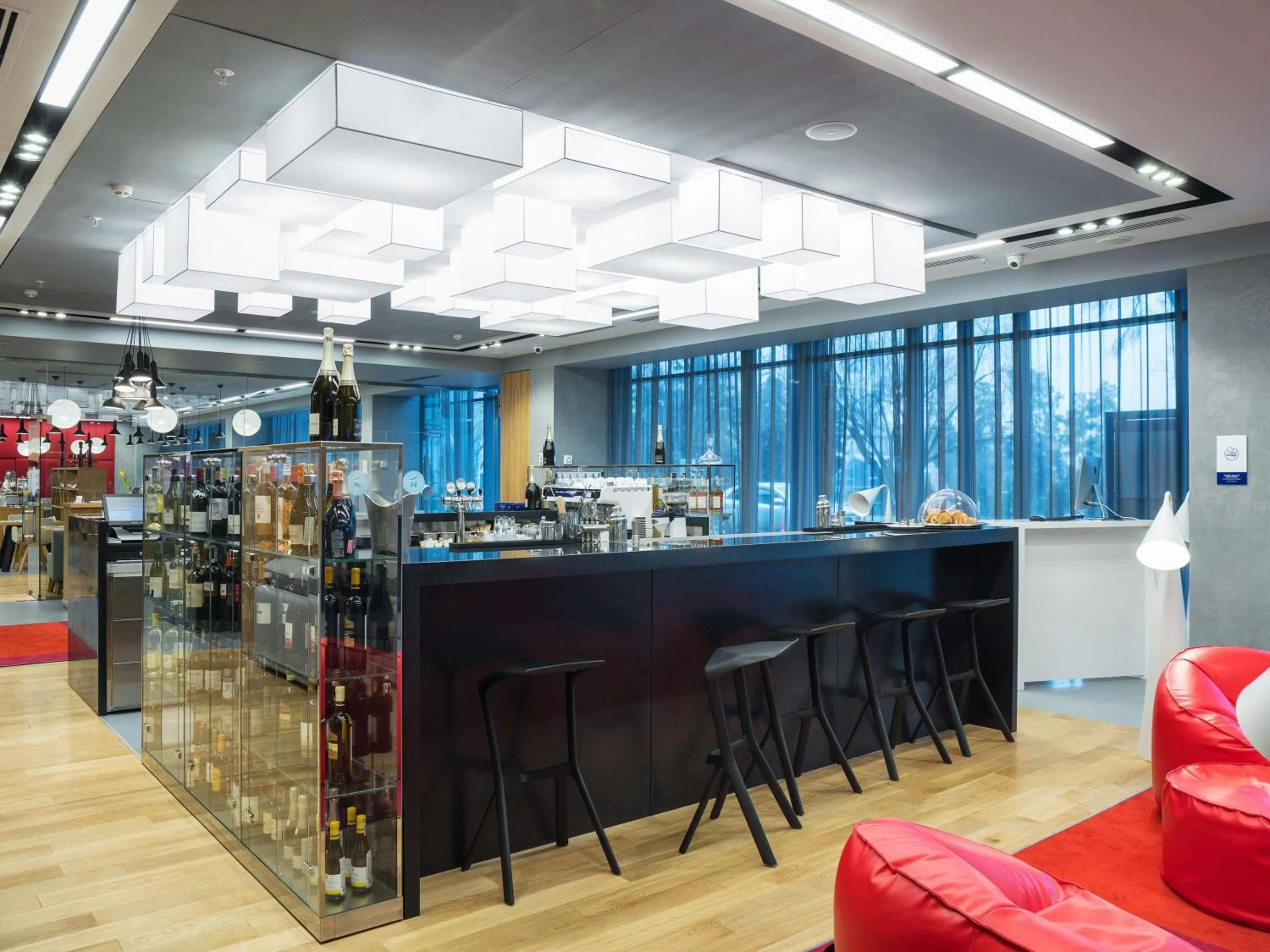 Restaurant/places to eat in Novotel Almaty City Center