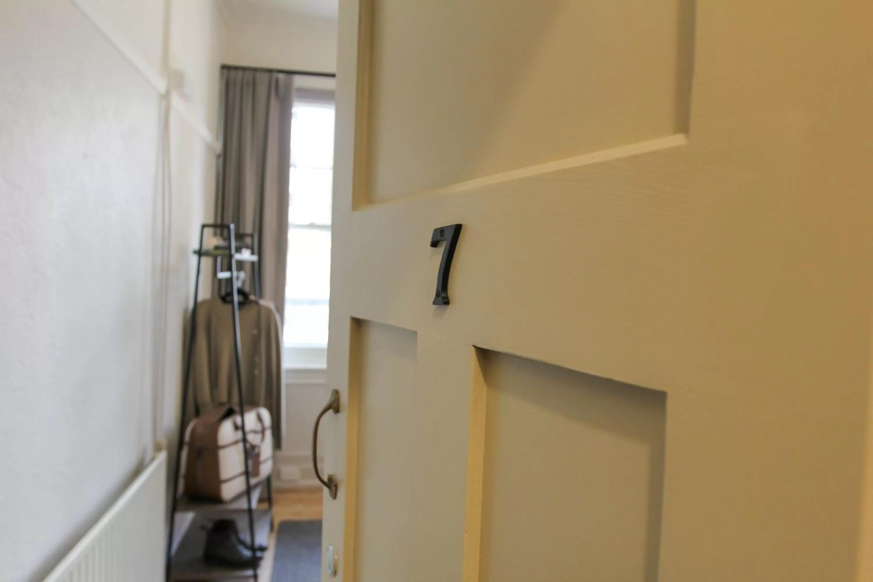 Alpine Hotel, Eat Drink Sleep