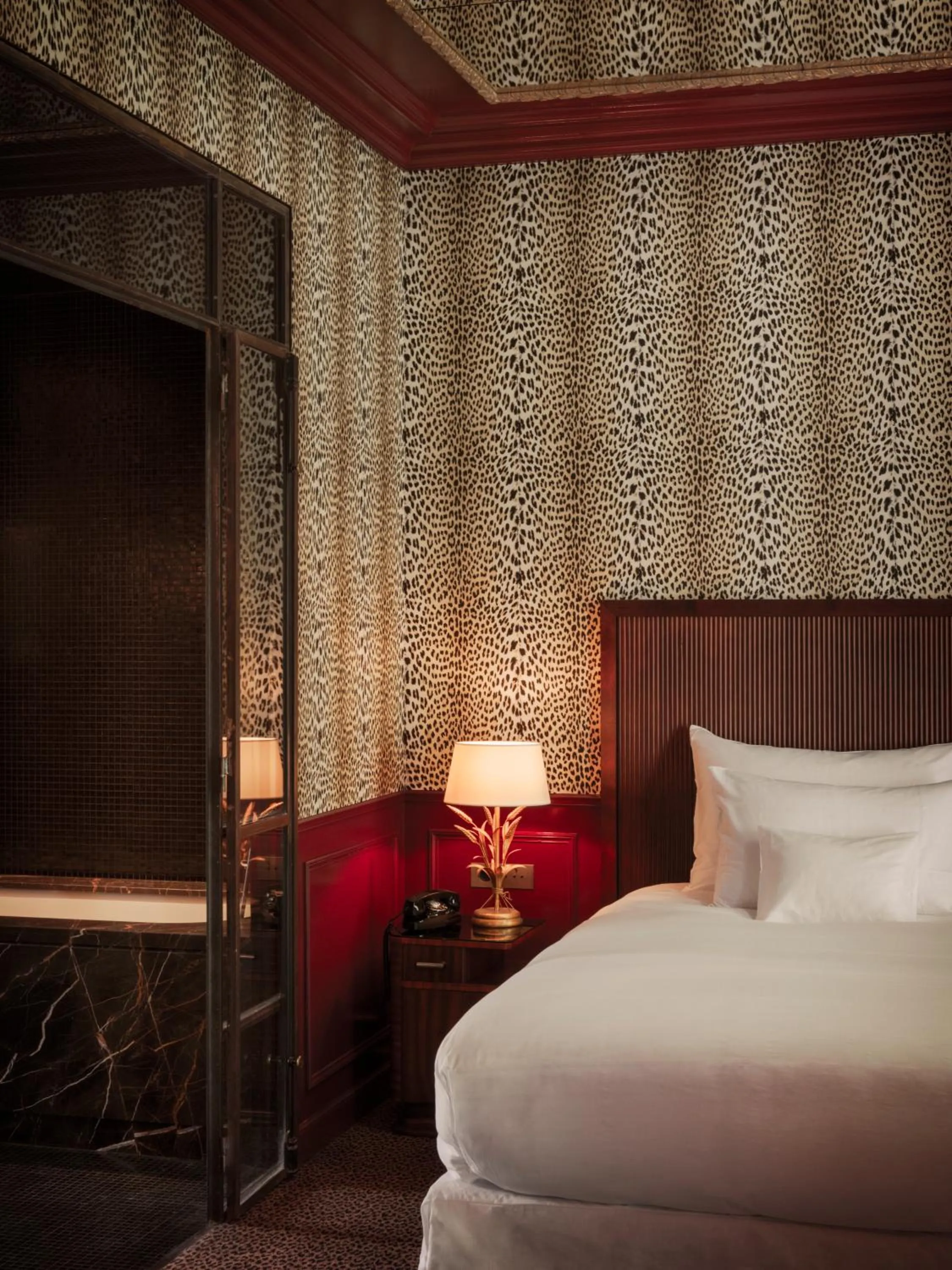 Bed in Hôtel Particulier Montmartre