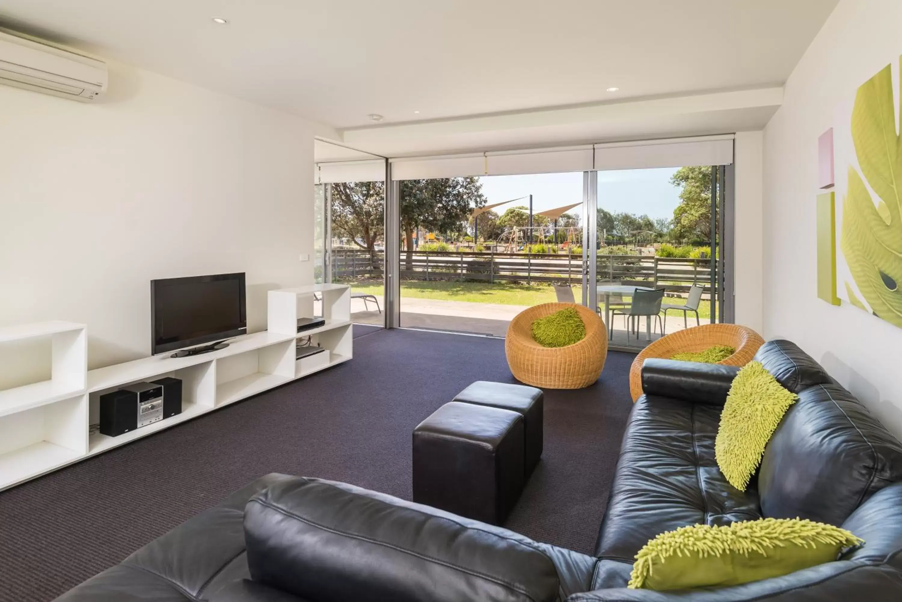 Two-Bedroom Apartment - Beachside in Coast Resort Merimbula Two-Bedroom Apartment - Beachside in Coast Resort Merimbula
