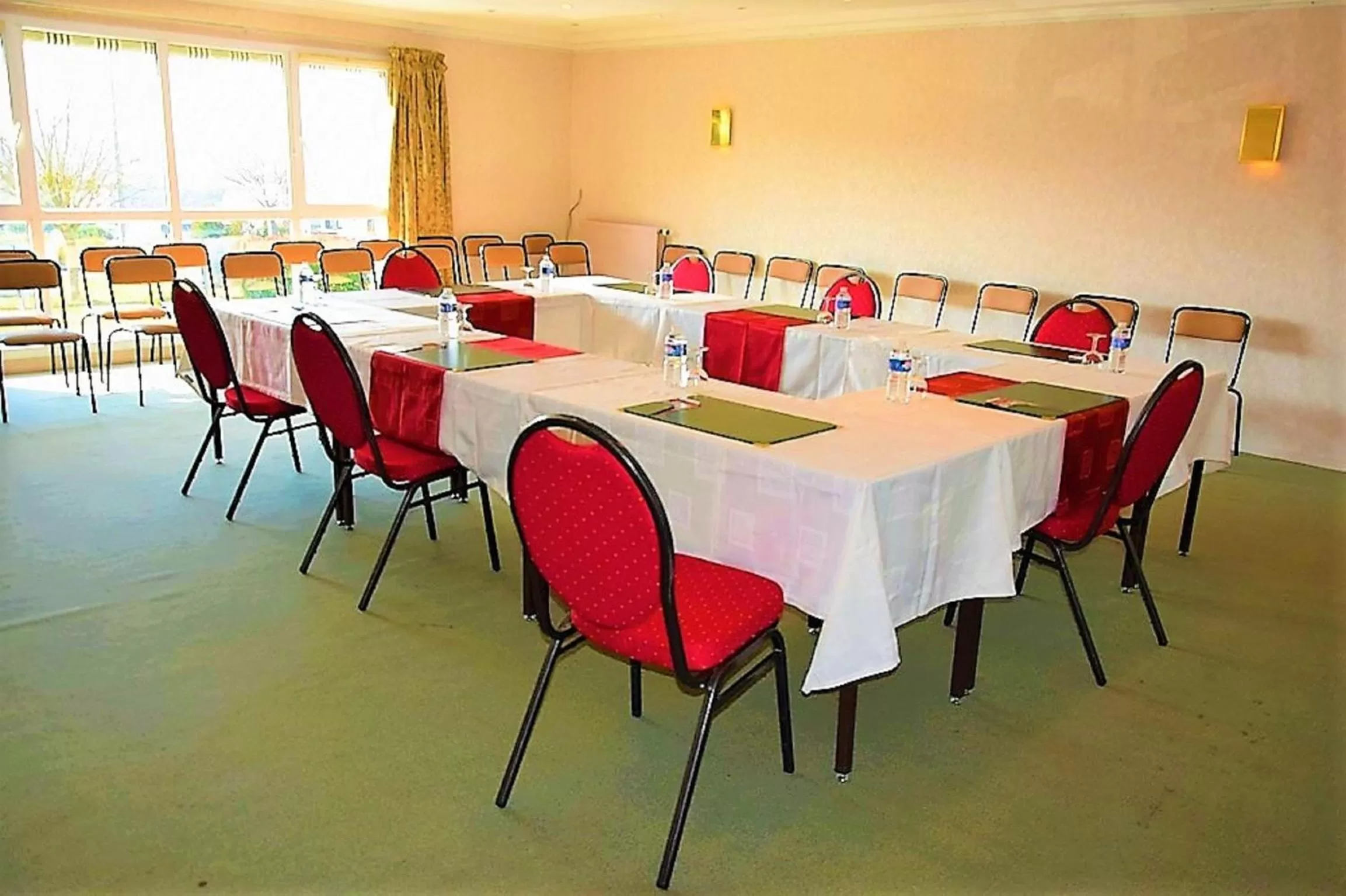 Meeting/conference room in Logis Hotel Altina
