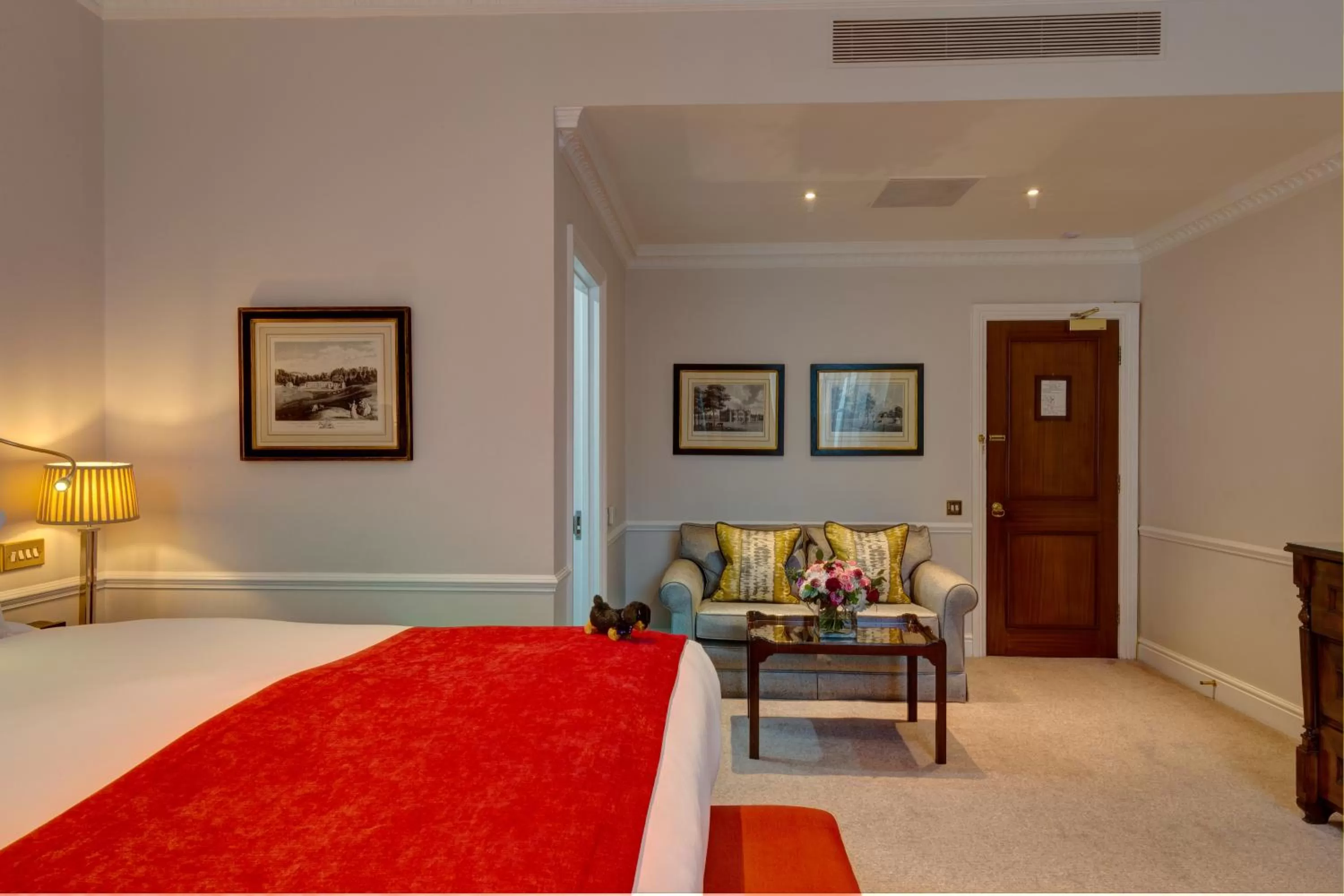 Photo of the whole room in Dukes London