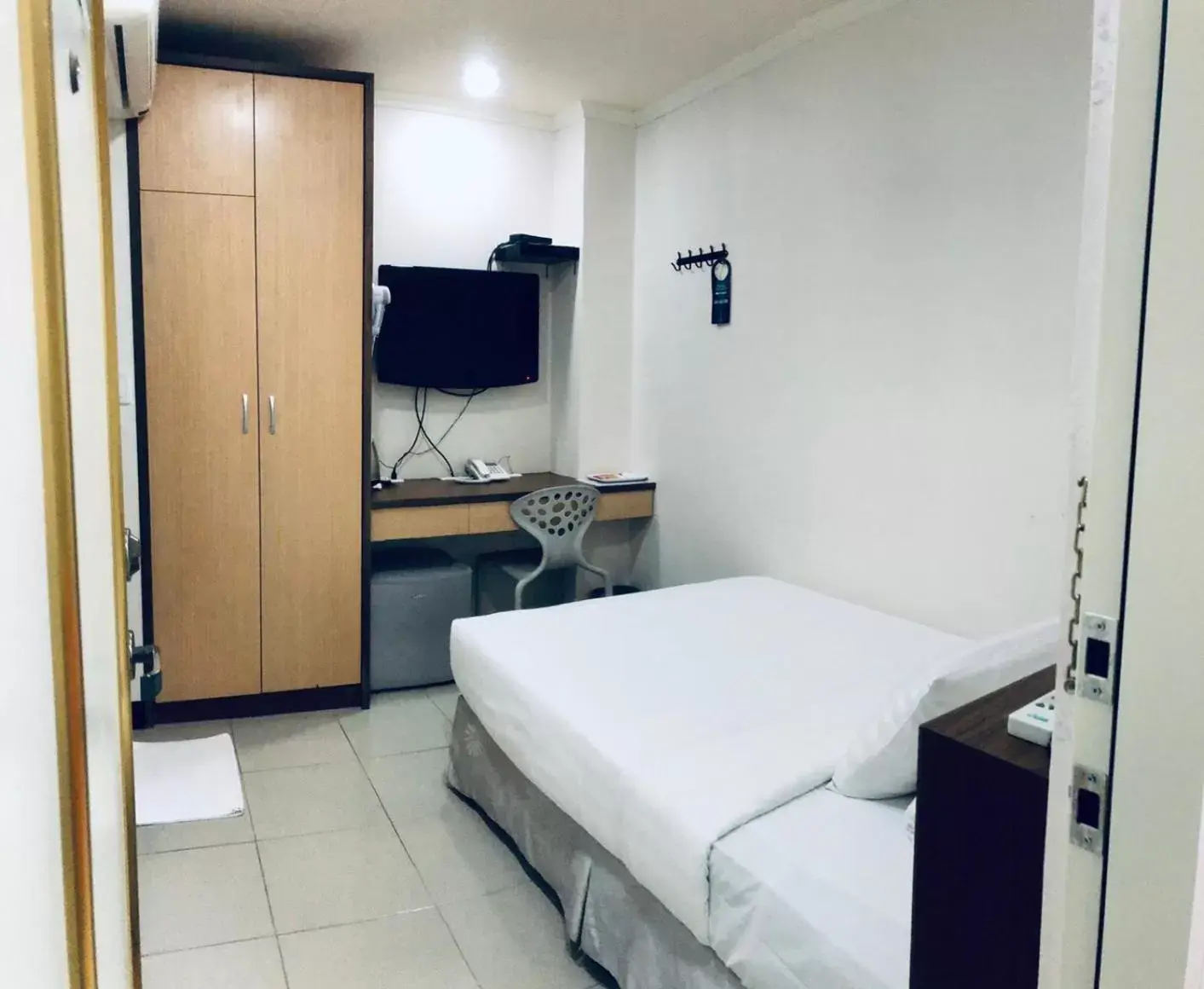 Basic Single Room(No Window) in Lai Chi Te Hotel Basic Single Room(No Window) in Lai Chi Te Hotel