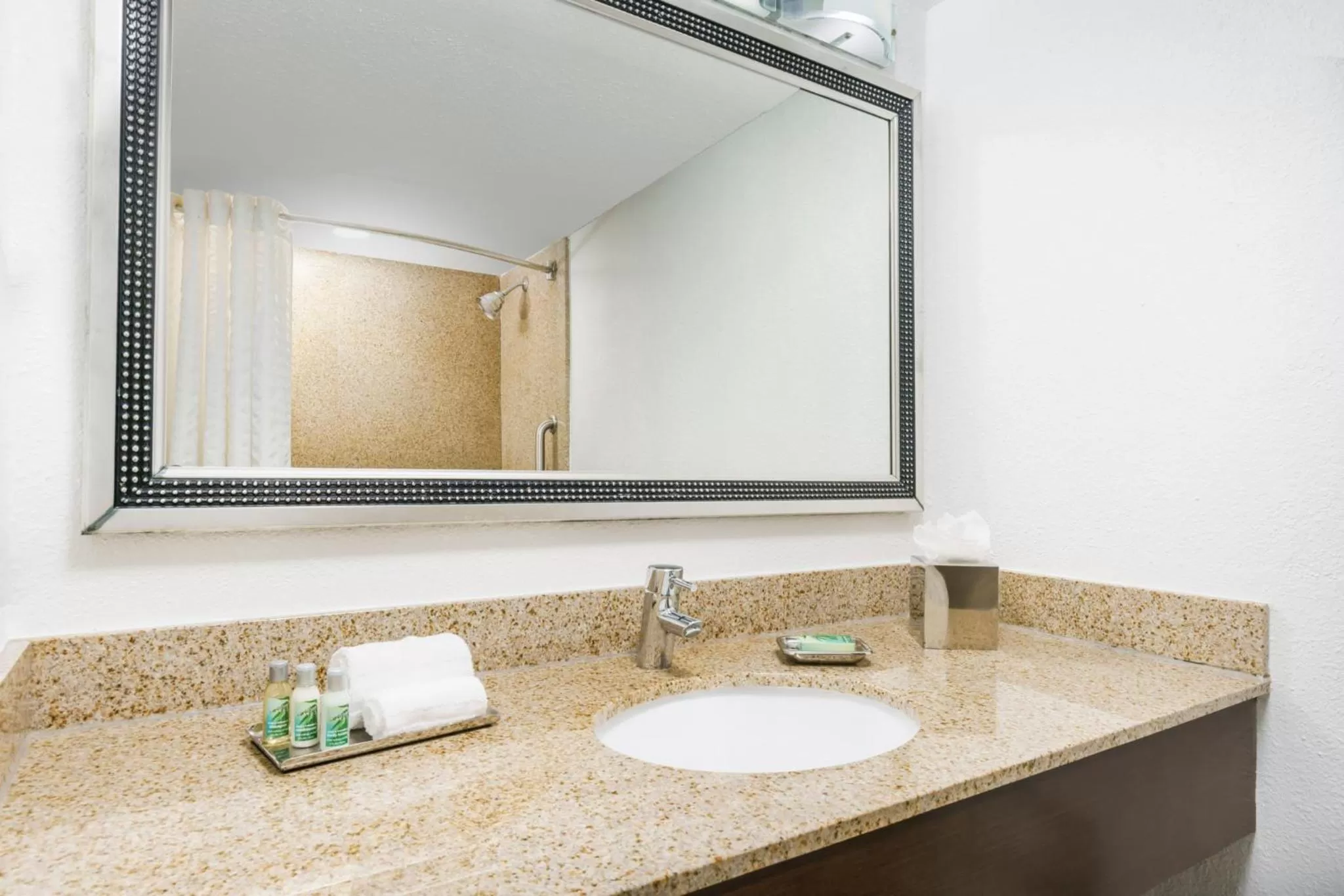 Bathroom in Coco Key Hotel & Water Park Resort