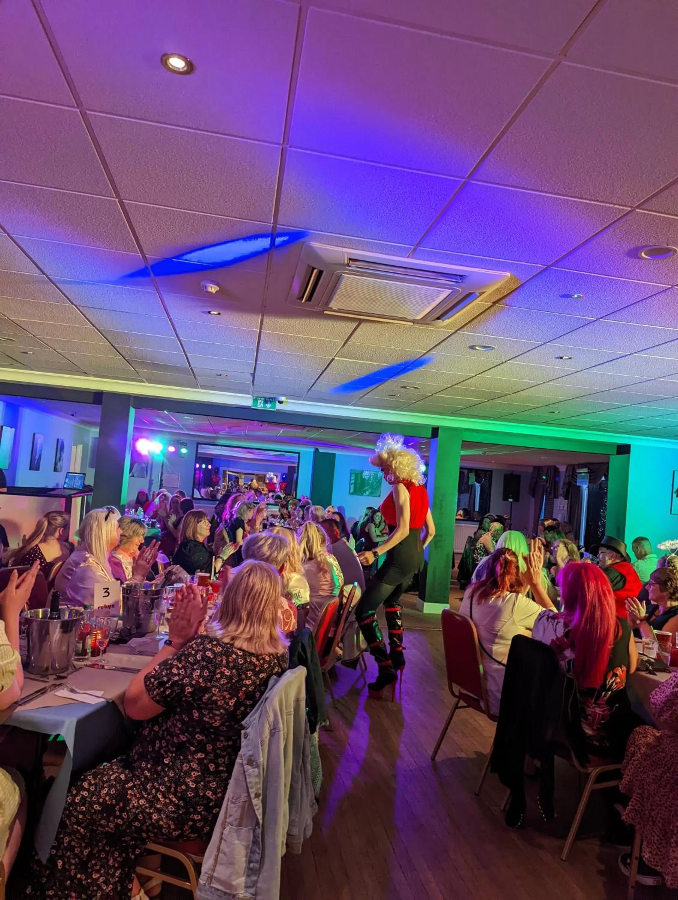 Entertainment in Hotel Celebrity Bournemouth East Cliff by Villare hotels