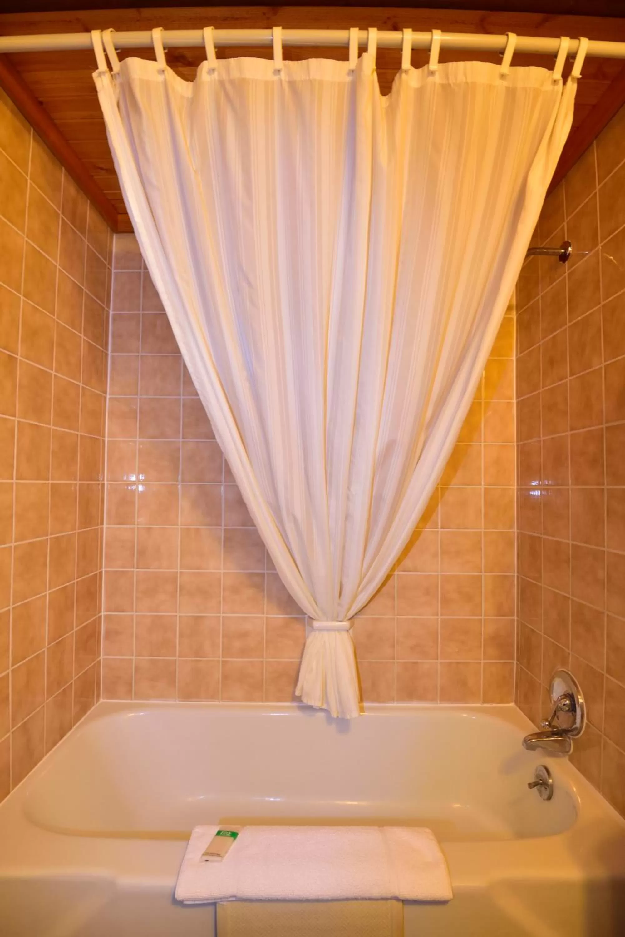 Bath in Sequim West Inn