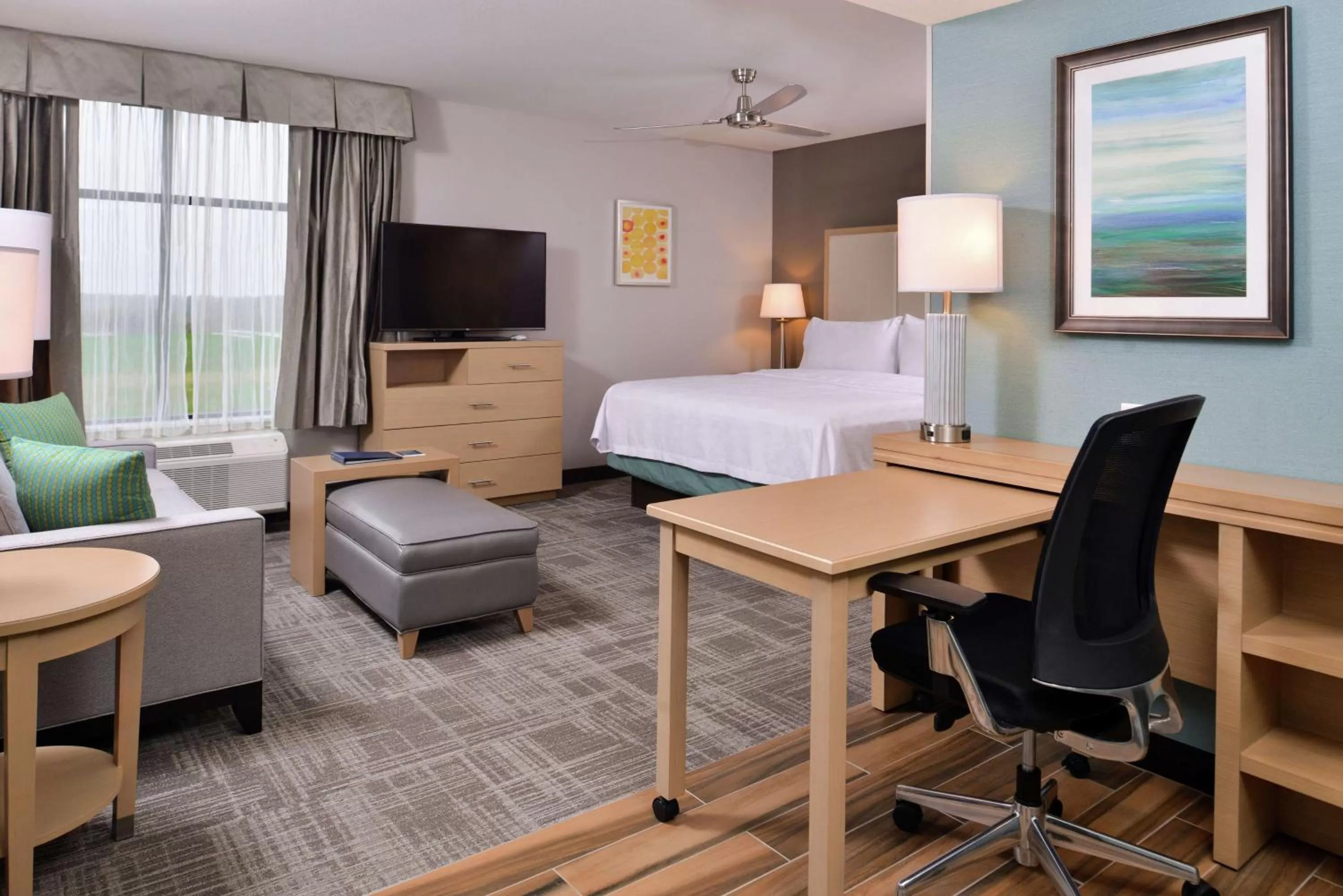 King Studio Suite - Non-Smoking in Homewood Suites By Hilton Des Moines Airport