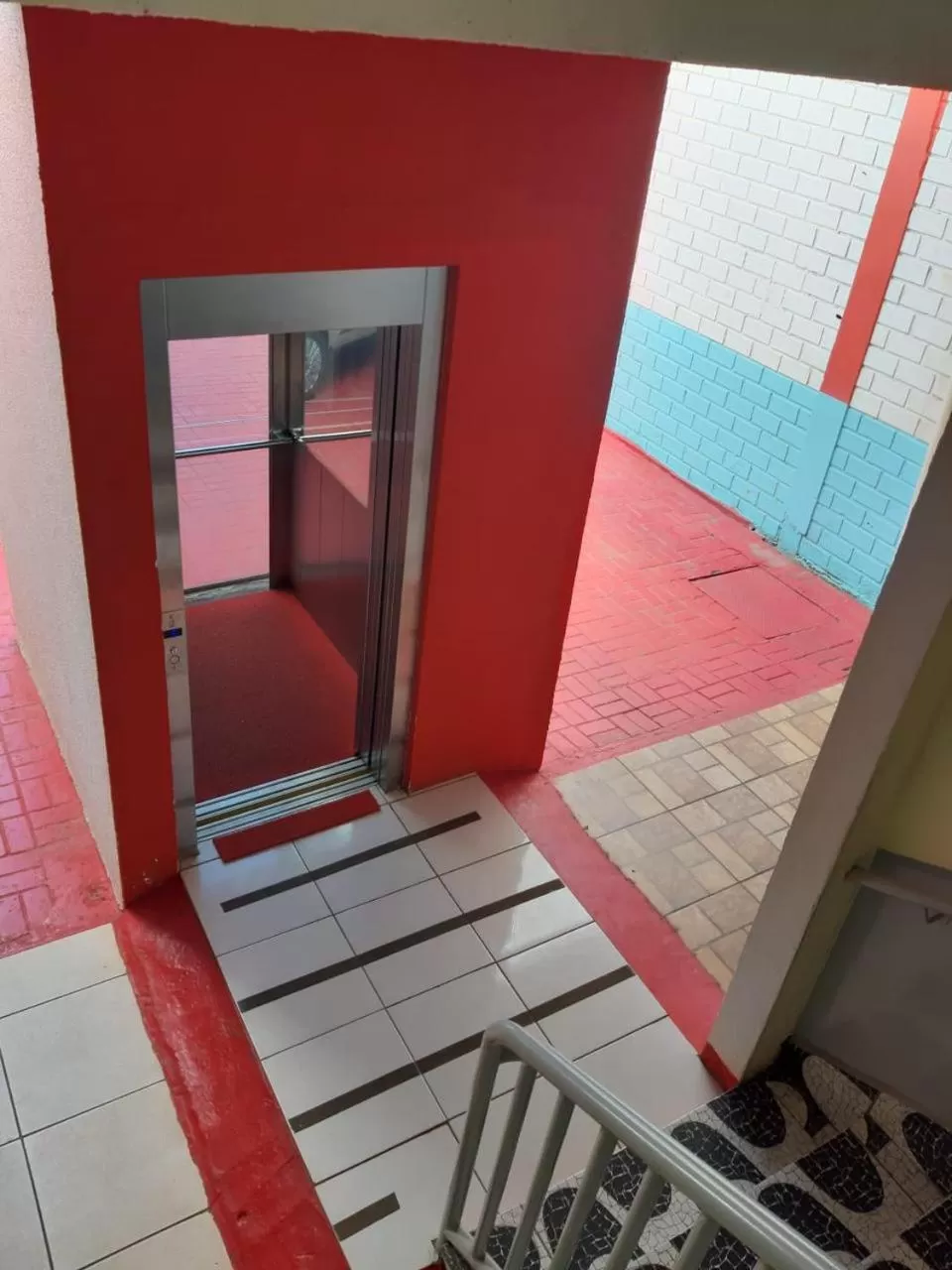 elevator in Visk Palace Hotel e Restaurante